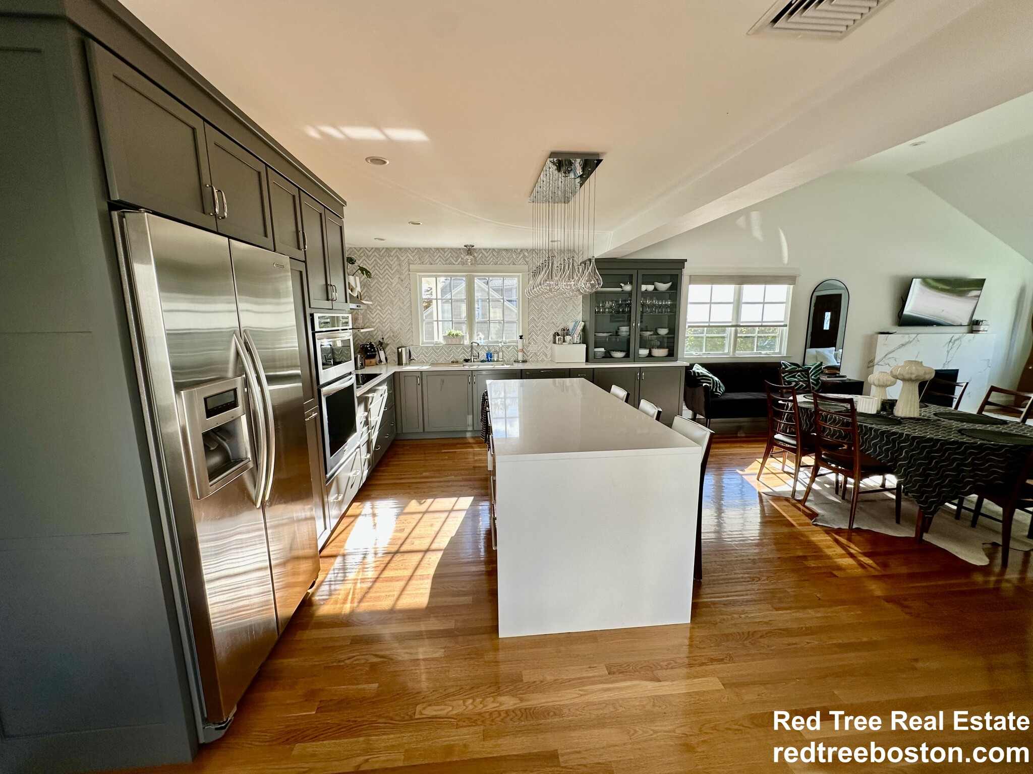 3 Day Cir., Woburn, MA - 7,000 USD/ month