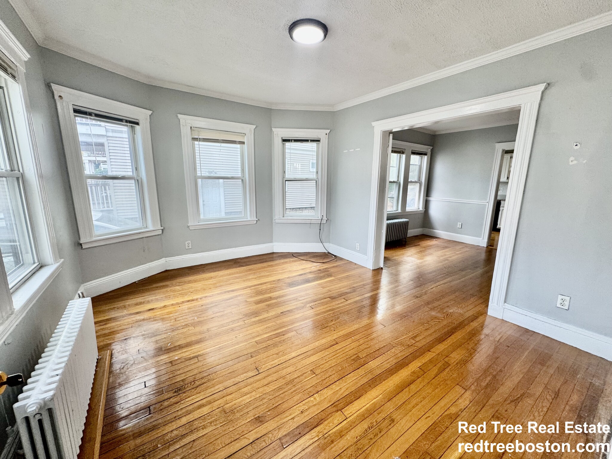 55 Brookley Rd., Boston, MA - 2,600 USD/ month