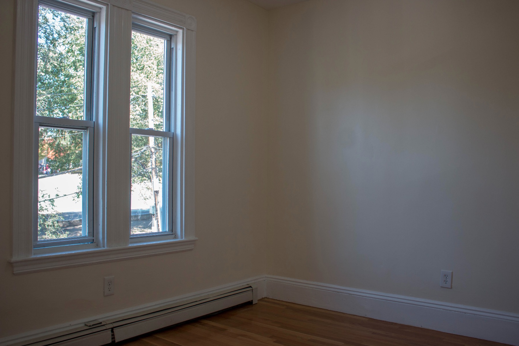 4 bed, 1 bath apartment for rent at 14 Schiller St Unit 2, Jamaica Plain — photo 7 of 22
