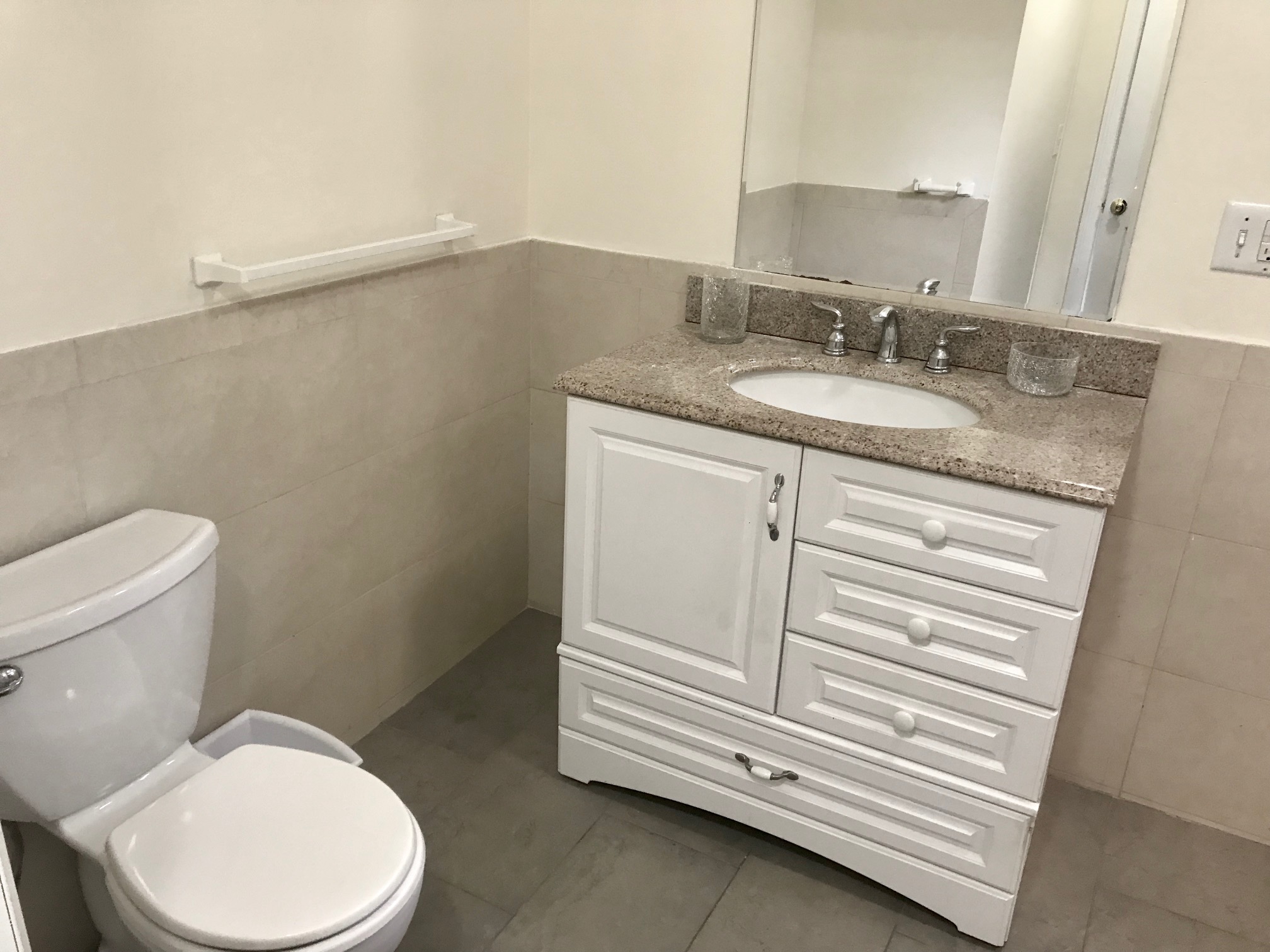 4 bed, 1 bath apartment for rent at 14 Schiller St Unit 2, Jamaica Plain — photo 15 of 22