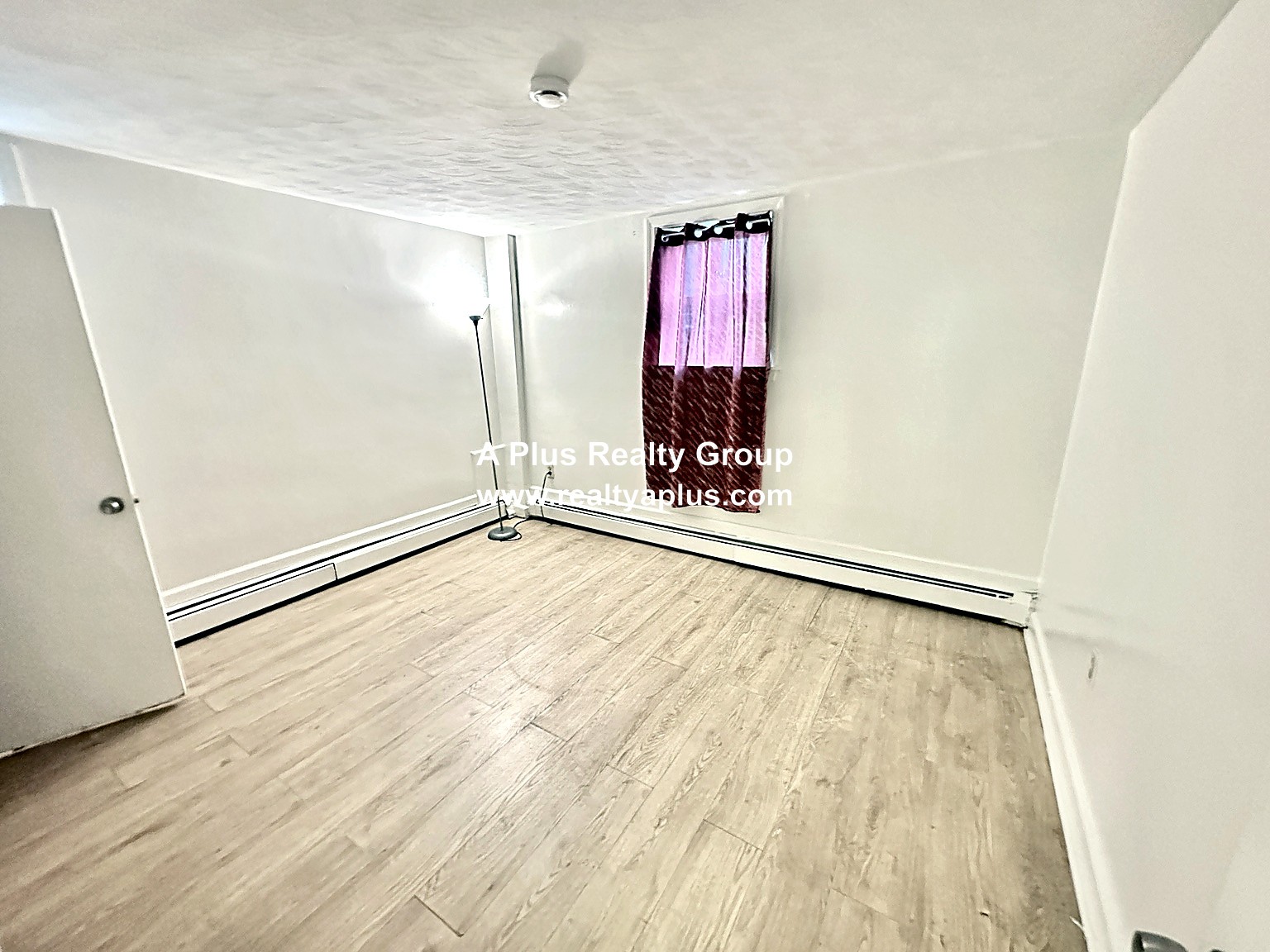 Photos of apartment on Cummins Hwy,Boston MA 02136