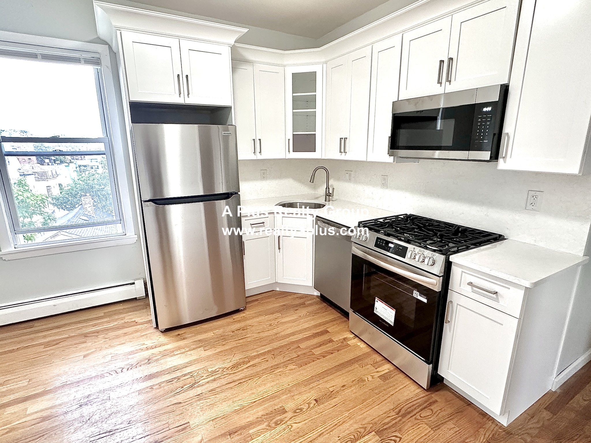 Photo 5 of Buckley Ave. Unit 2