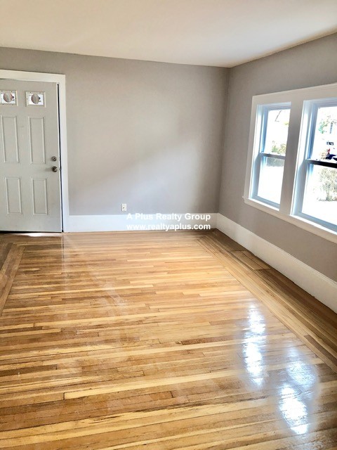 36 Lexington Ave, Hyde Park