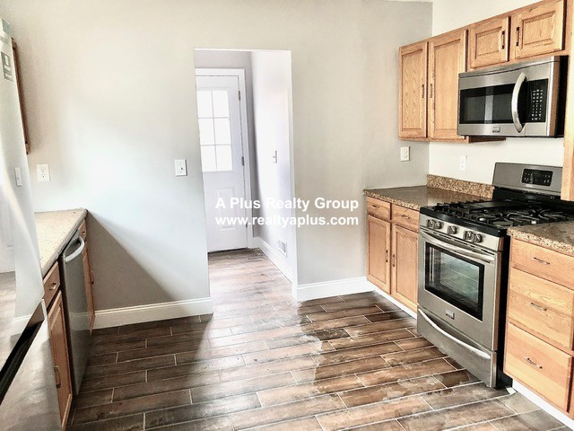 36 Lexington Ave, Hyde Park