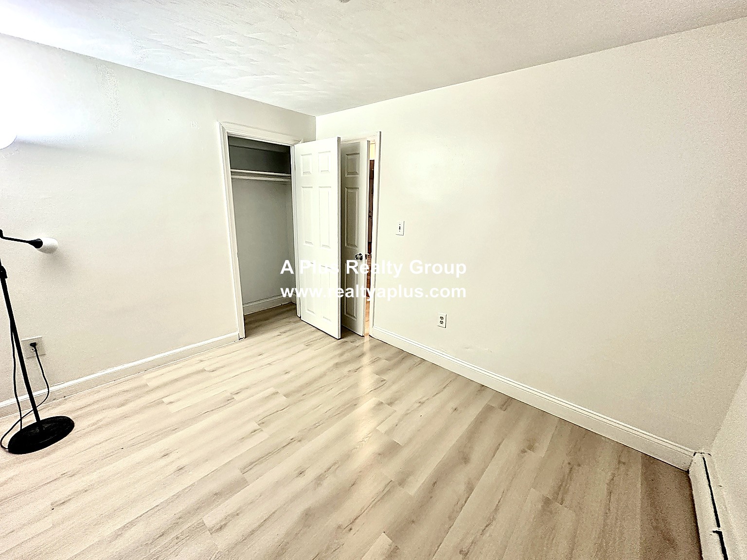 Photos of apartment on Cummins Hwy,Boston MA 02136