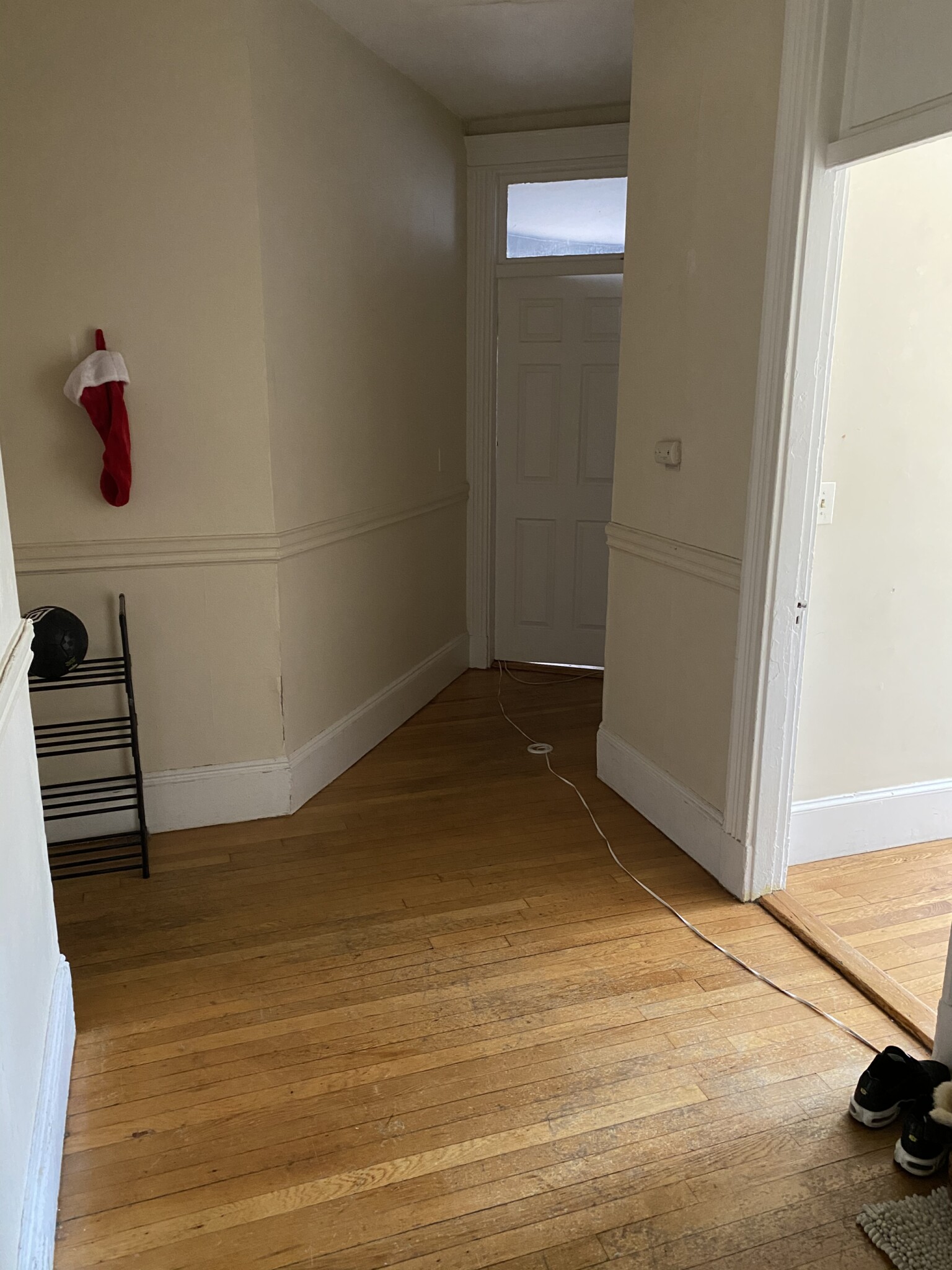 3 bed, 1 bath apartment for rent at 1325 Commonwealth Ave Unit 21, Allston — photo 4 of 21