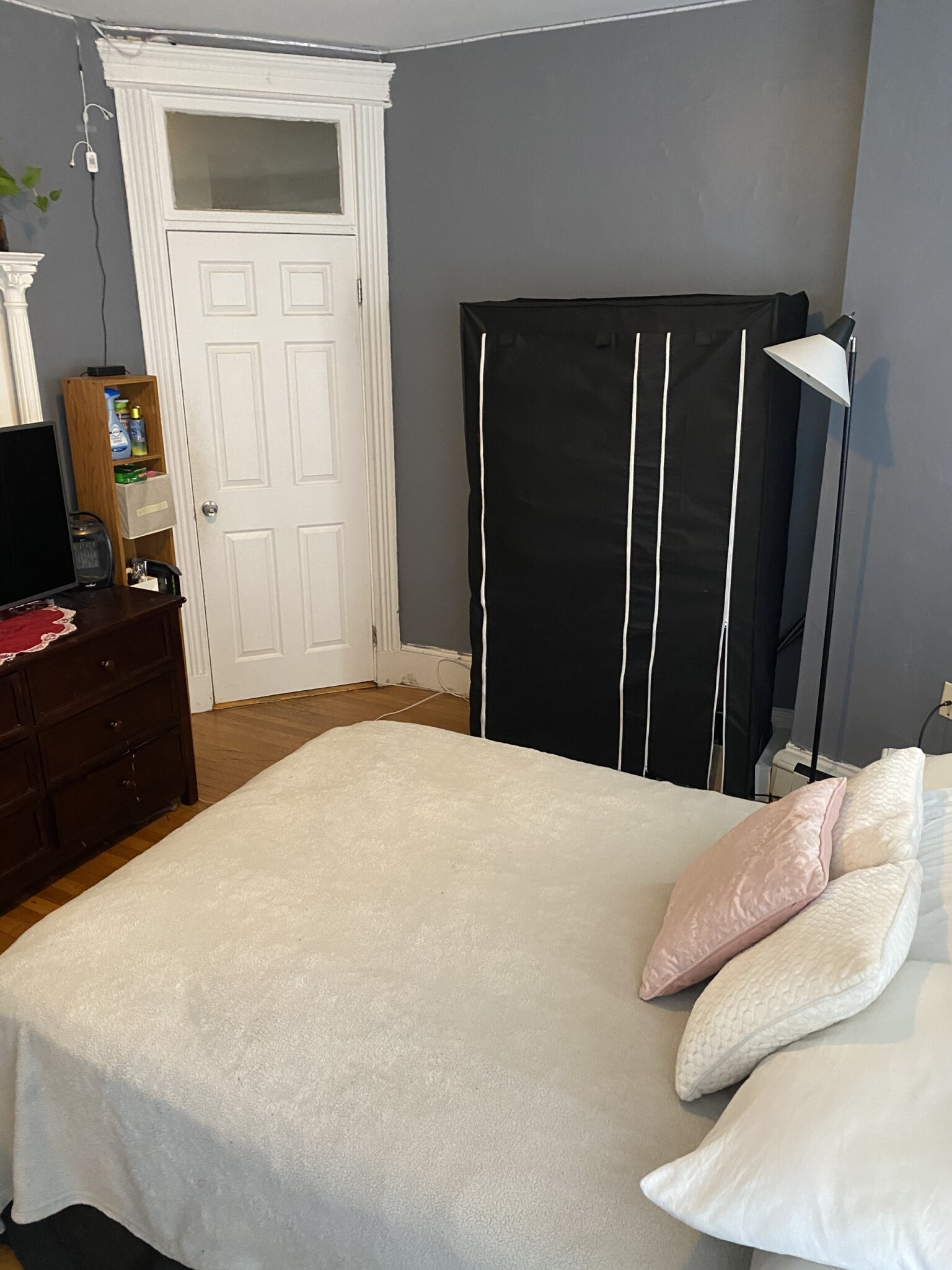 3 bed, 1 bath apartment for rent at 1325 Commonwealth Ave Unit 21, Allston — photo 10 of 21