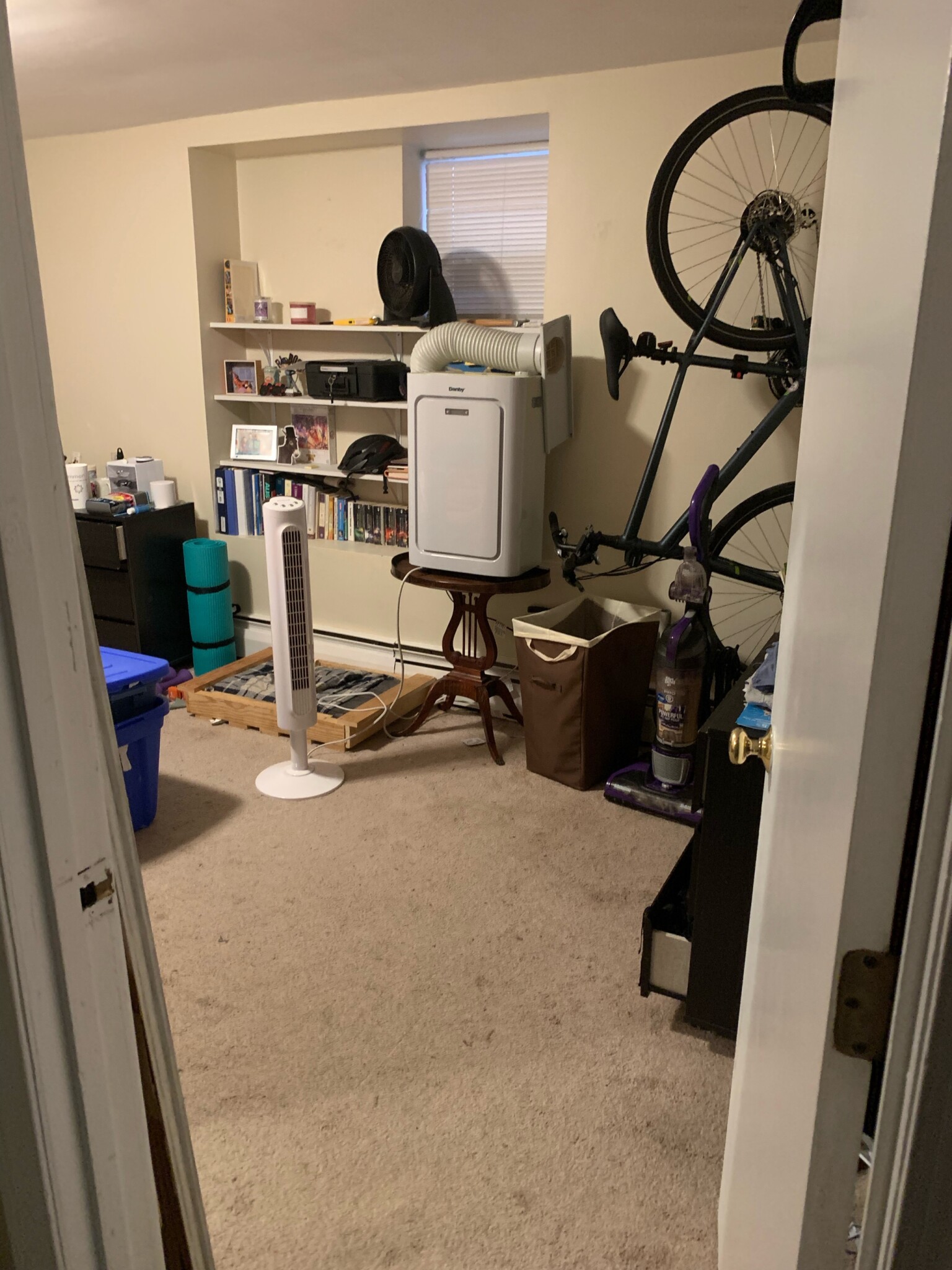 1 bed, 1 bath apartment for rent at 211 Harvard Ave Unit B, Allston — photo 6 of 7