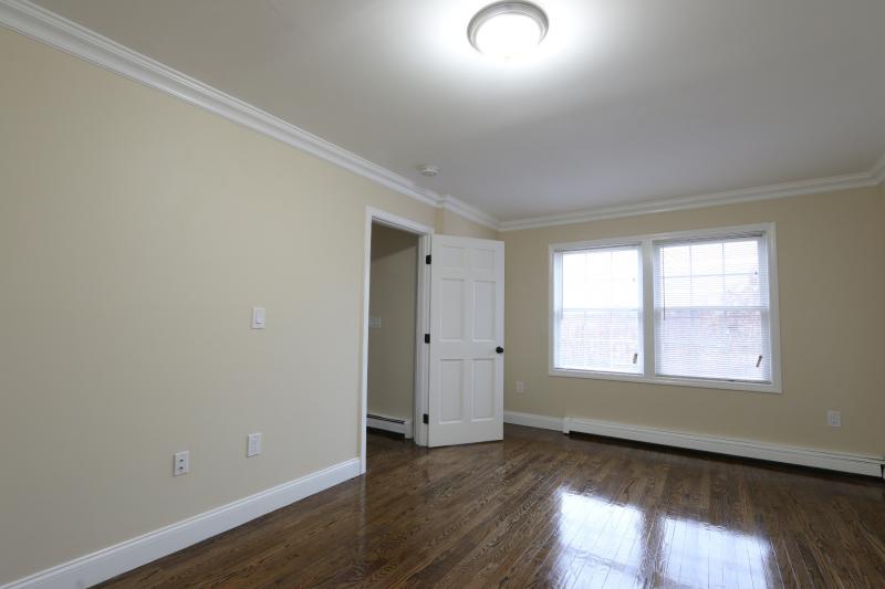 10 Guild St, Roxbury