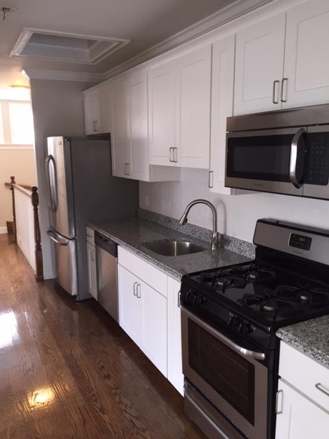 52 Townsend St, Roxbury