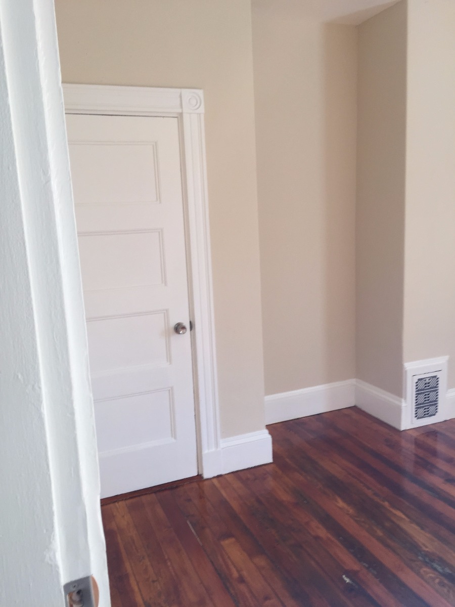4 bed, 1 bath apartment for rent at 33 Dix St Unit 3, Dorchester — photo 5 of 8