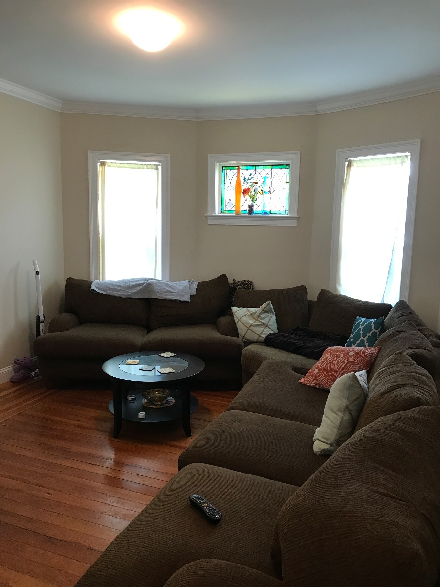 4 bed, 1 bath apartment for rent at 33 Dix St Unit 1, Dorchester — photo 3 of 9