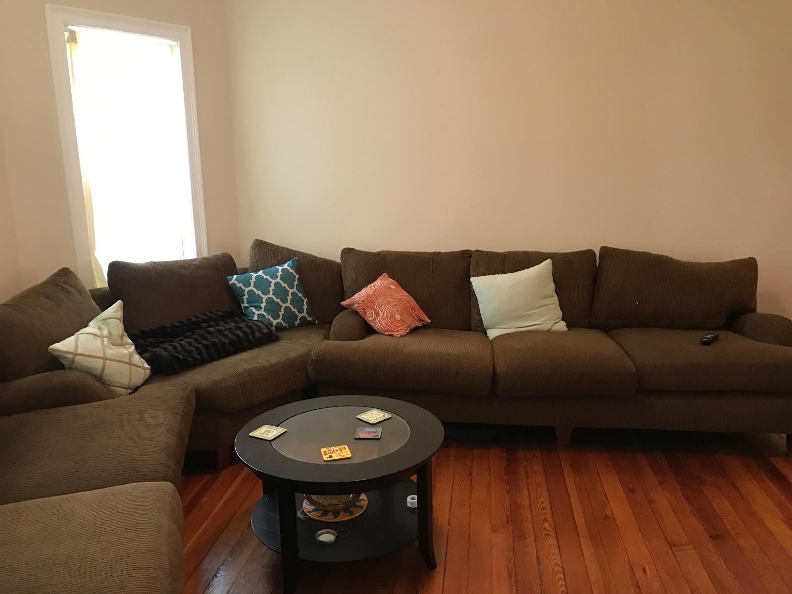 4 bed, 1 bath apartment for rent at 33 Dix St Unit 1, Dorchester — photo 2 of 9