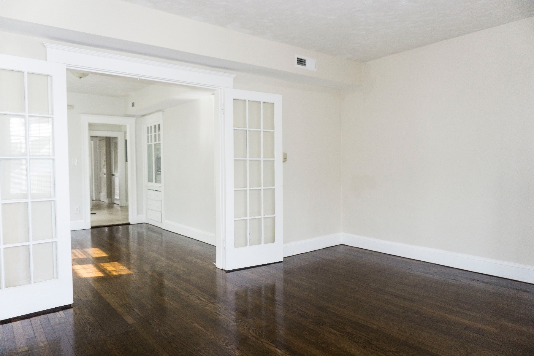 2 bed, 1 bath apartment for rent at 26 School St Unit 6, Jamaica Plain — photo 5 of 9