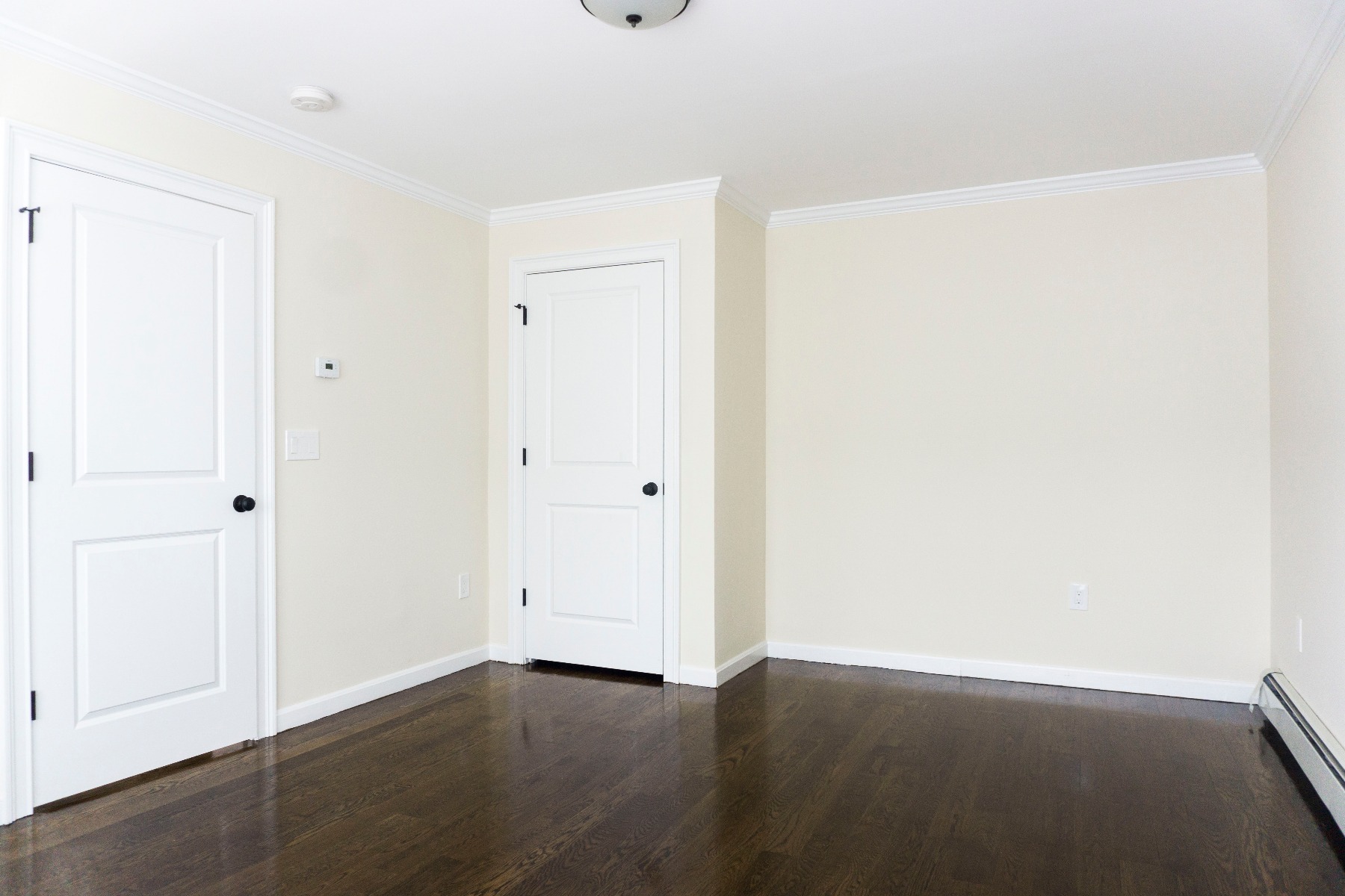 5 bed, 1.5 bath apartment for rent at 2599 Washington St Unit 1, Roxbury — photo 4 of 7