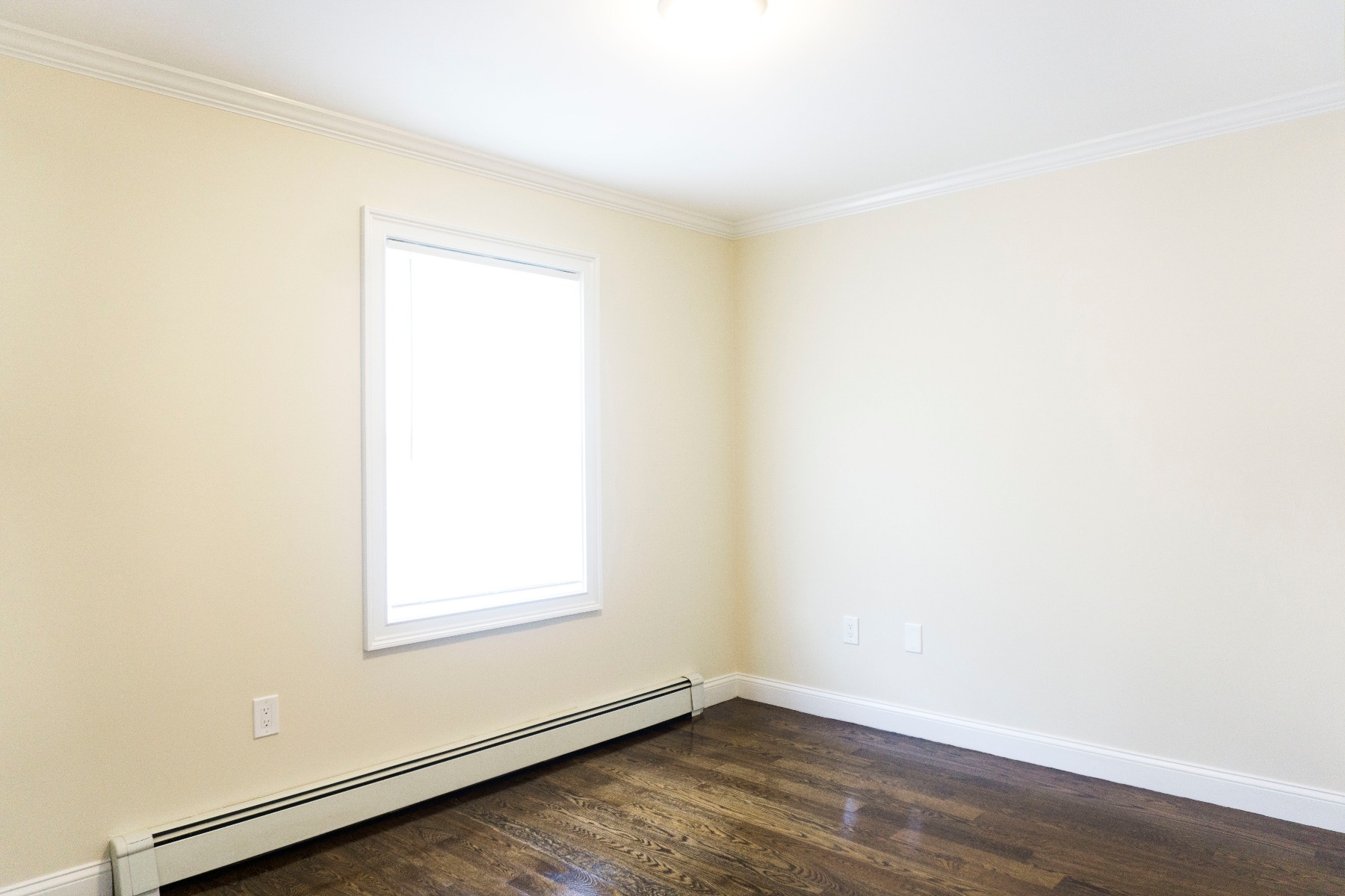 5 bed, 1.5 bath apartment for rent at 2599 Washington St Unit 1, Roxbury — photo 5 of 7