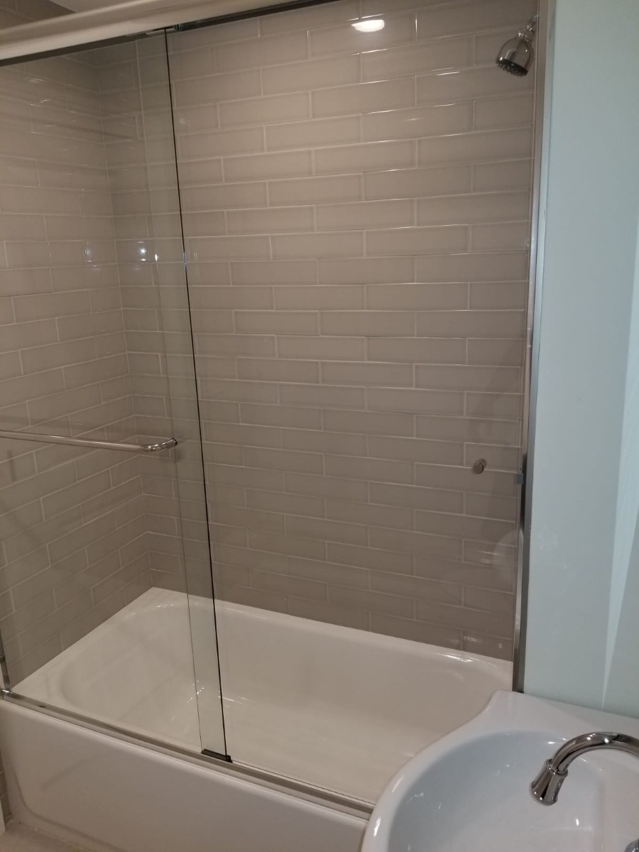 3 bed, 1 bath apartment for rent at 39 West Walnut Park Unit 2, Roxbury — photo 10 of 12