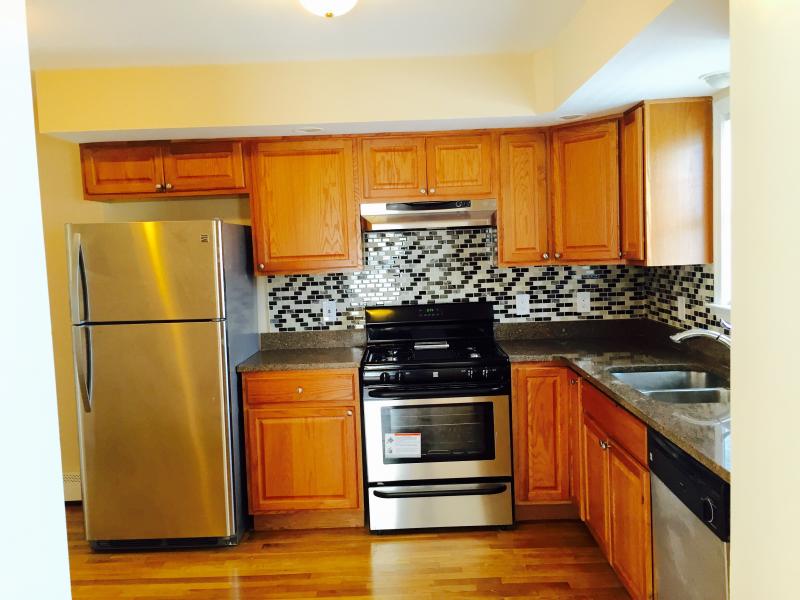 31 Juniper St, Roxbury