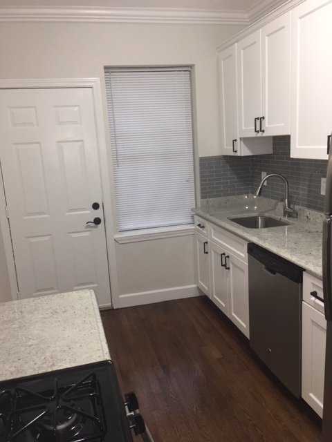 435 Walnut Ave, Jamaica Plain