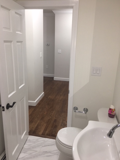 435 Walnut Ave, Roxbury