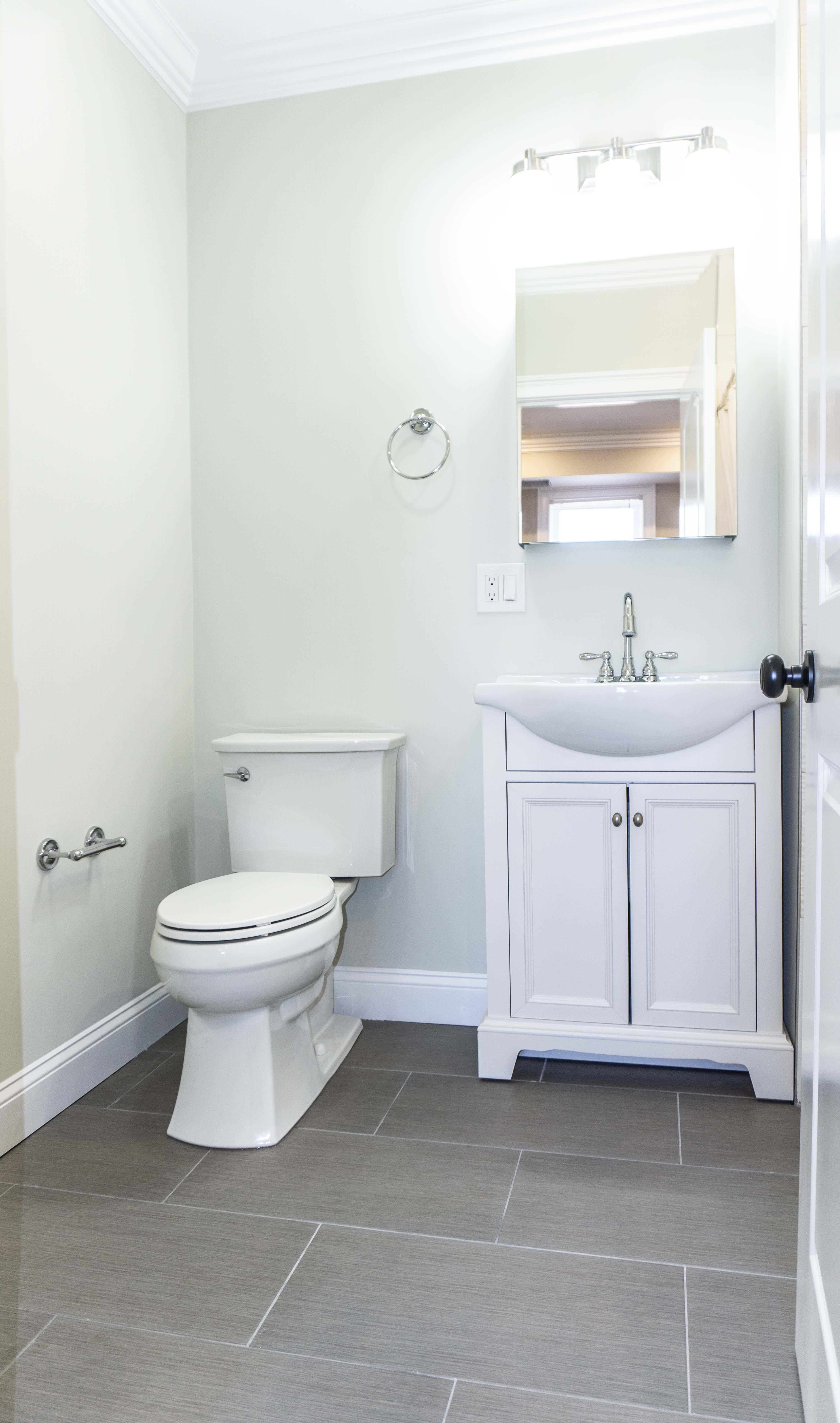 2 bed, 1 bath apartment for rent at 39 West Walnut Park Unit 1, Roxbury — photo 5 of 9