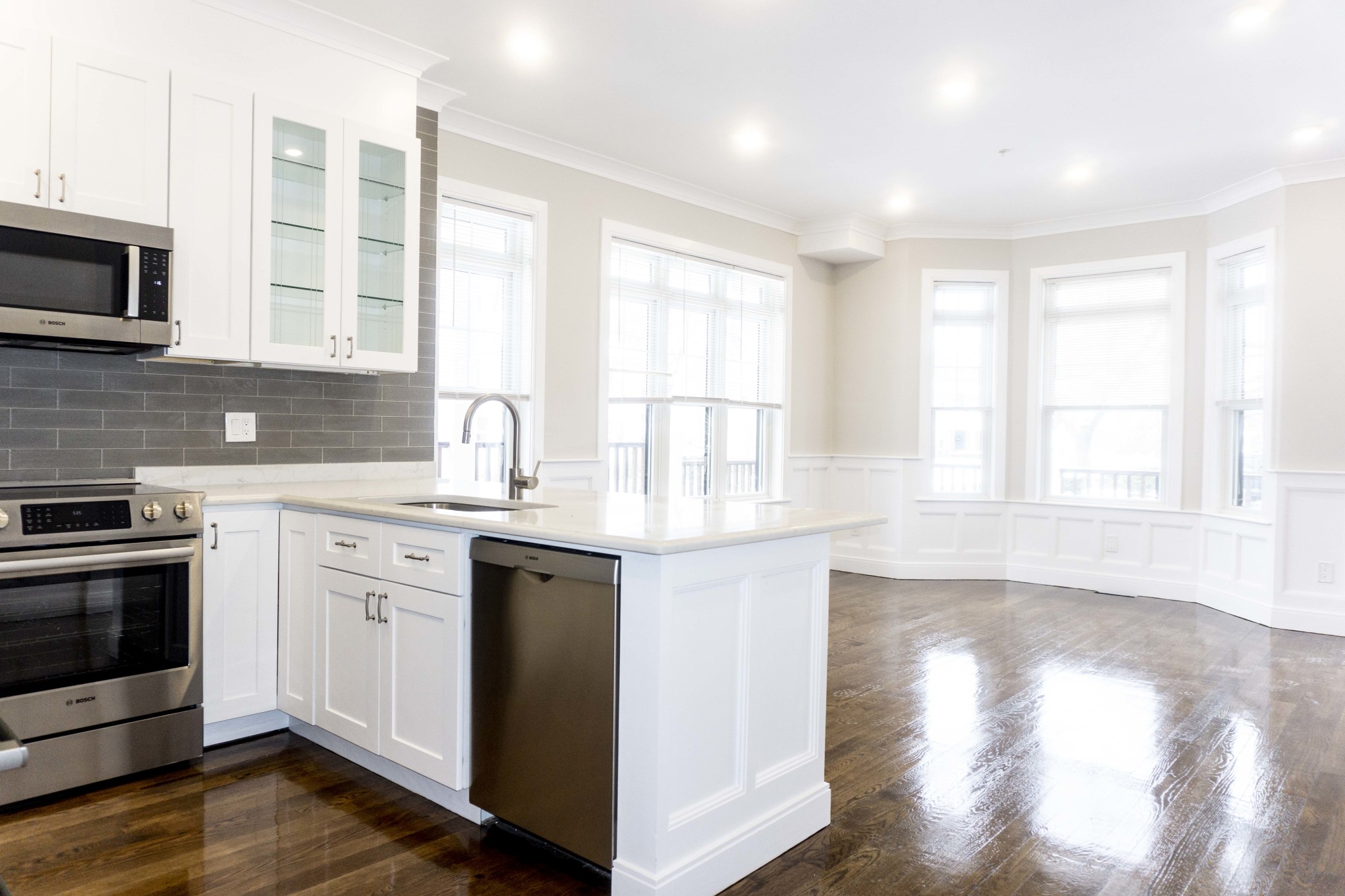 3 bed, 2 bath apartment for rent at 54 Athol St Unit 1a, Allston — photo 3 of 9