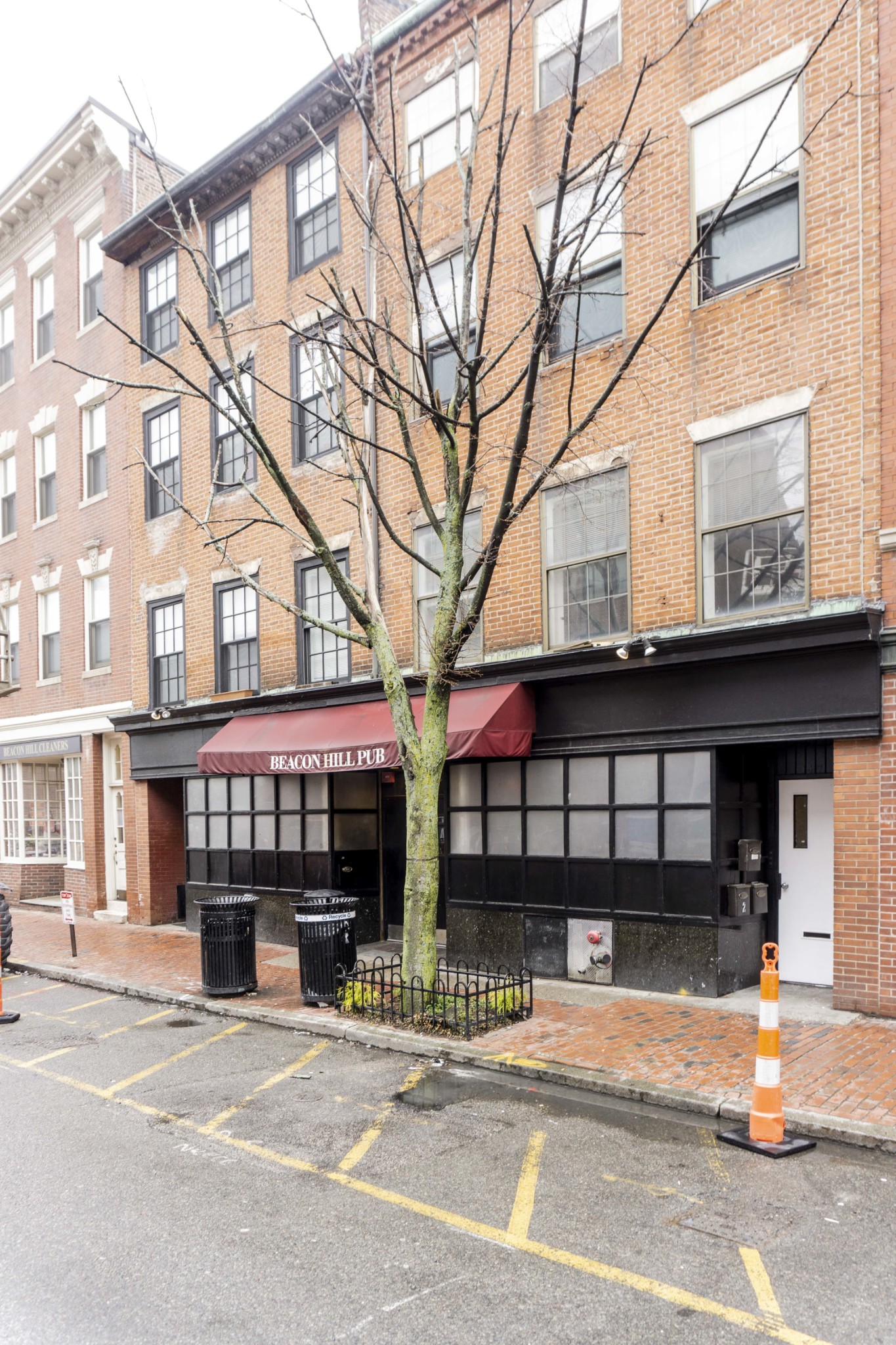 149 Charles St, Beacon Hill