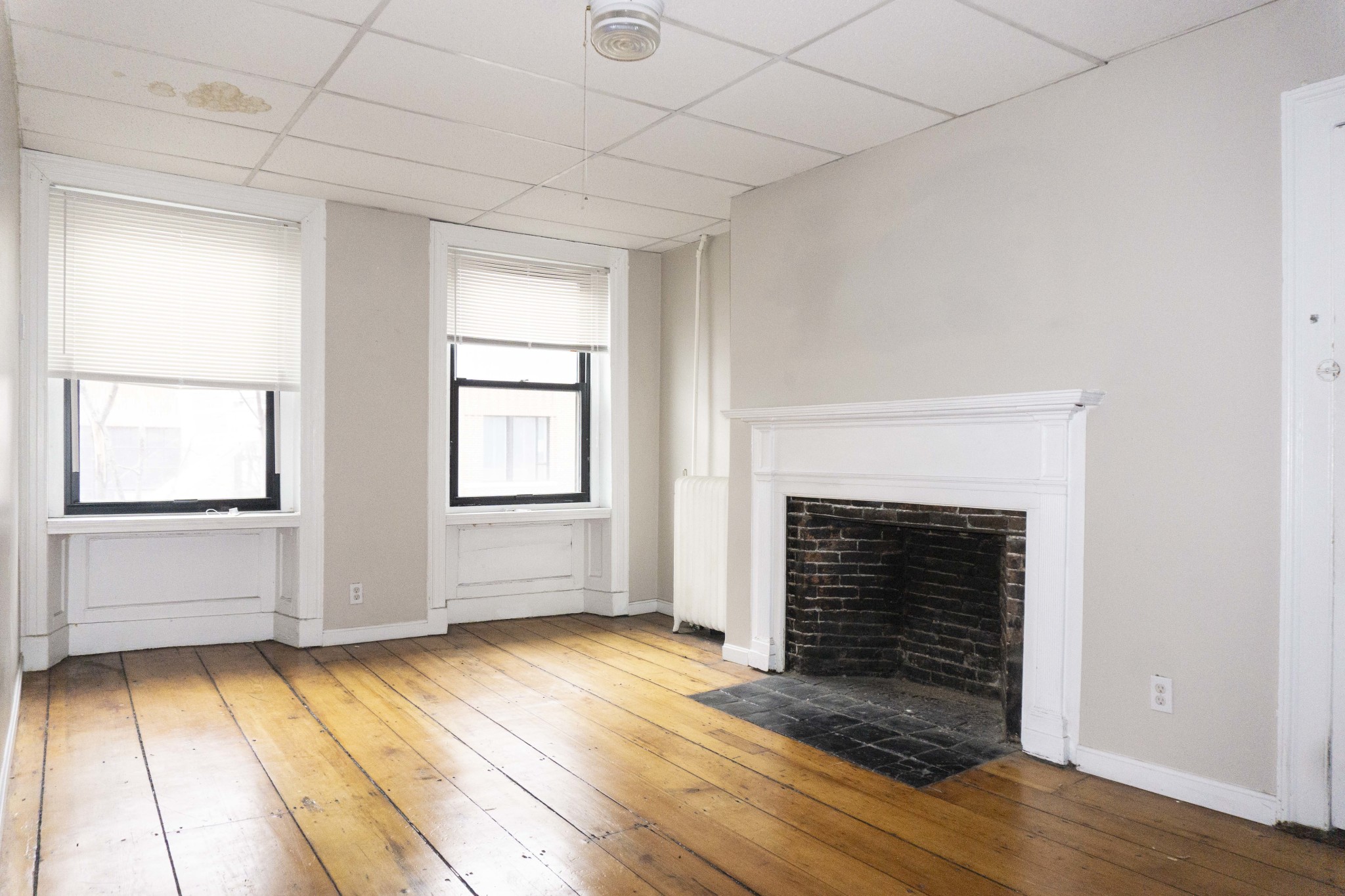 147 Charles St, Beacon Hill