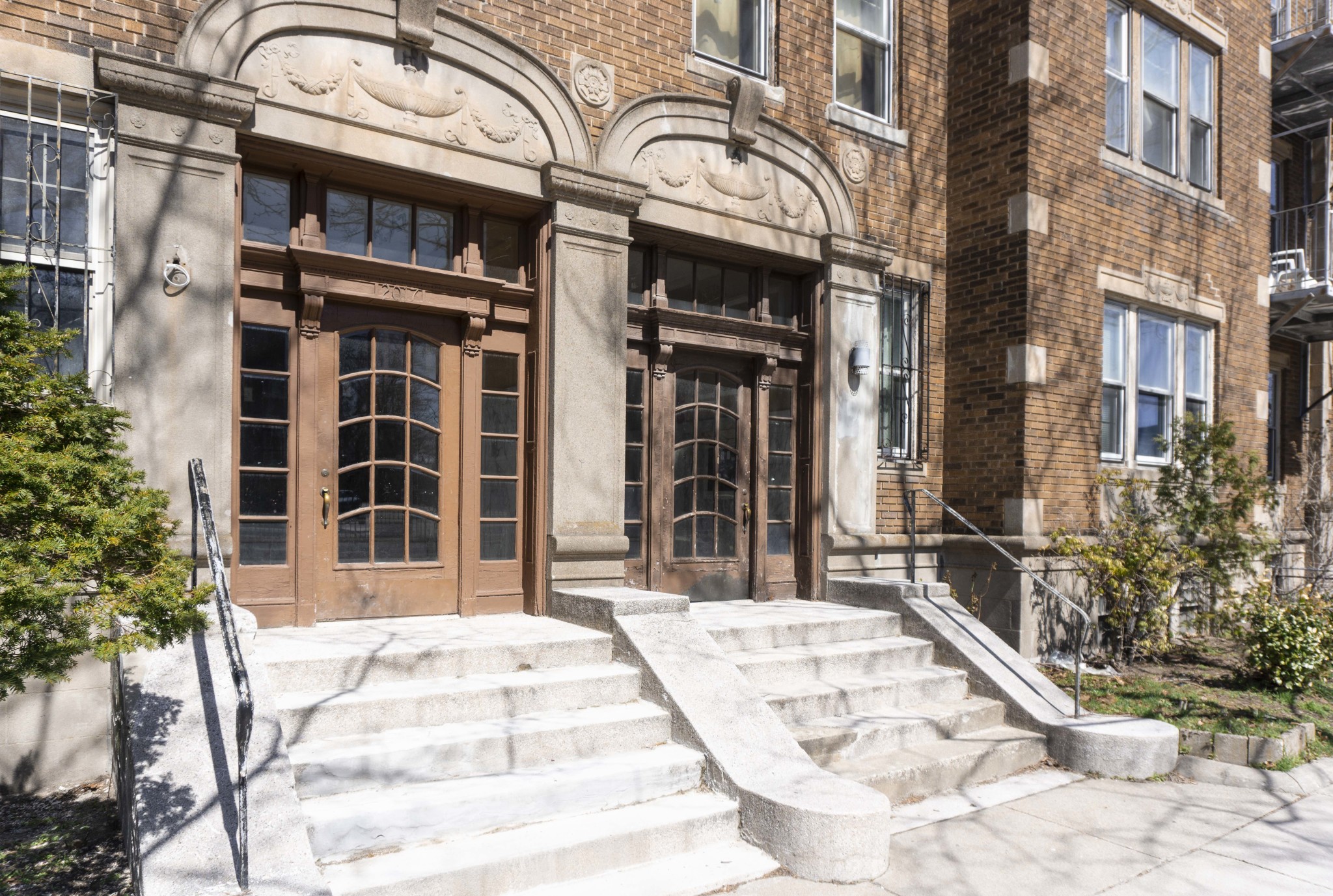 Photos of apartment on Commonwealth Ave.,Boston MA 02135