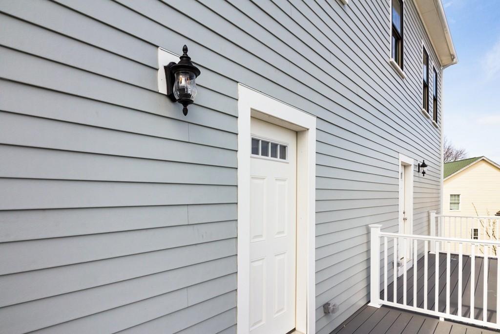 37 R Juniper St, Roxbury