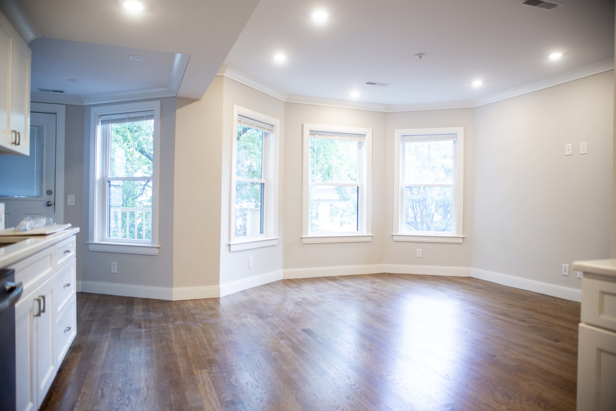 4 bed, 2 bath apartment for rent at 55 Quint Ave Unit 2, Allston — photo 5 of 12
