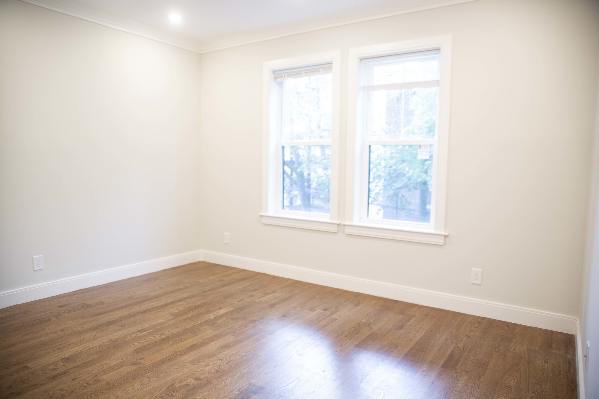 4 bed, 2 bath apartment for rent at 55 Quint Ave Unit 2, Allston — photo 7 of 12