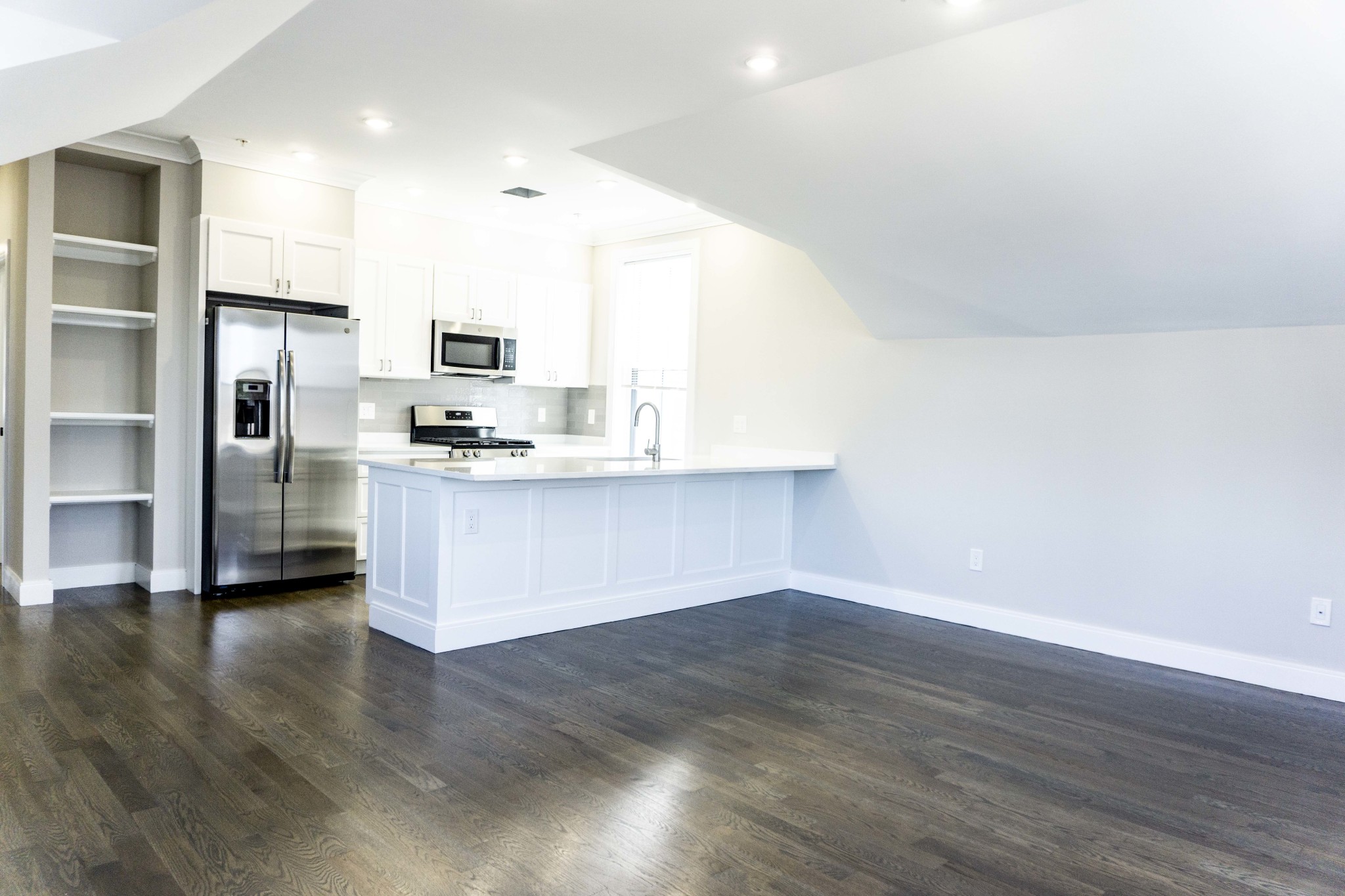 79 Linden St, Allston