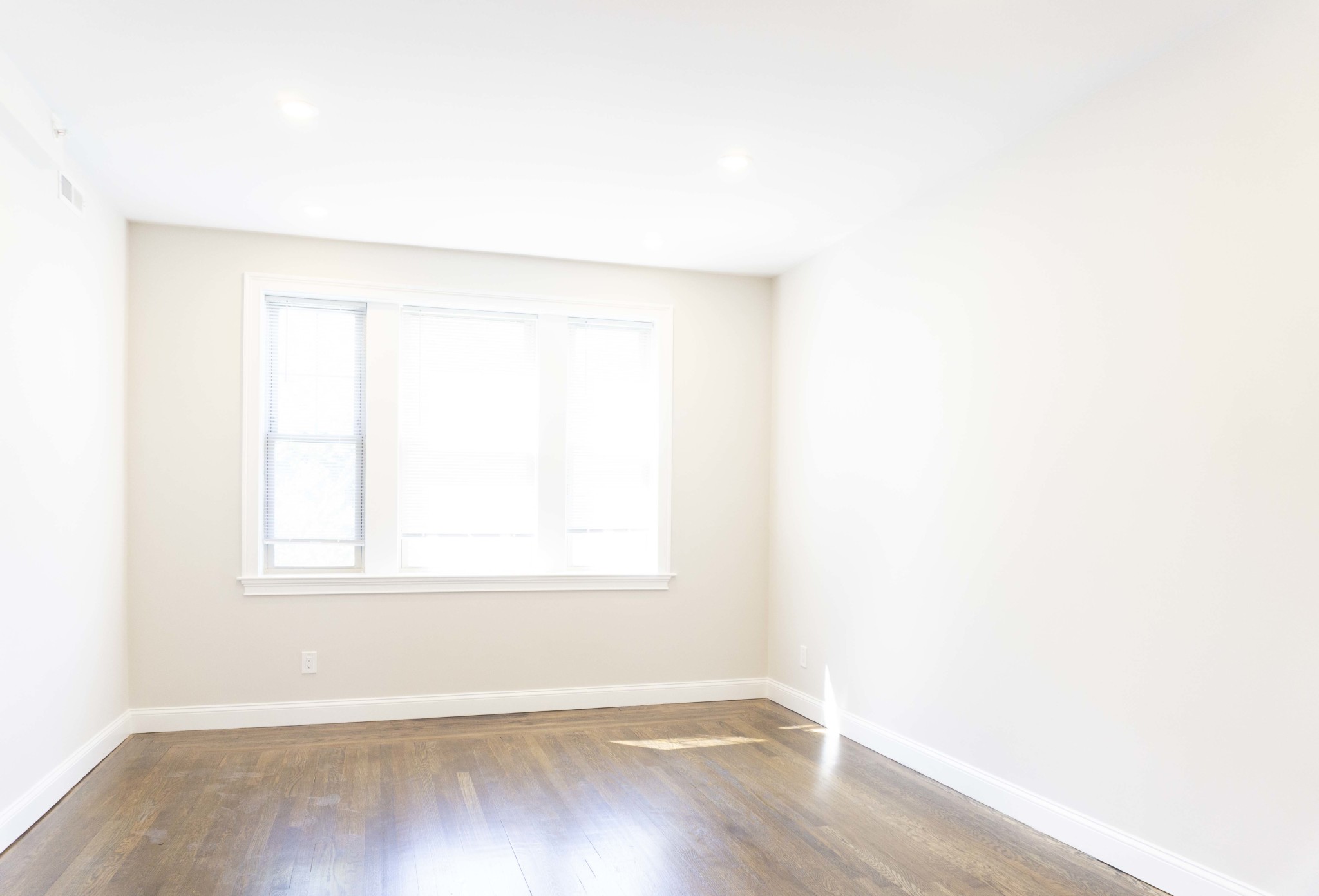 Photos of apartment on Commonwealth Ave.,Boston MA 02135