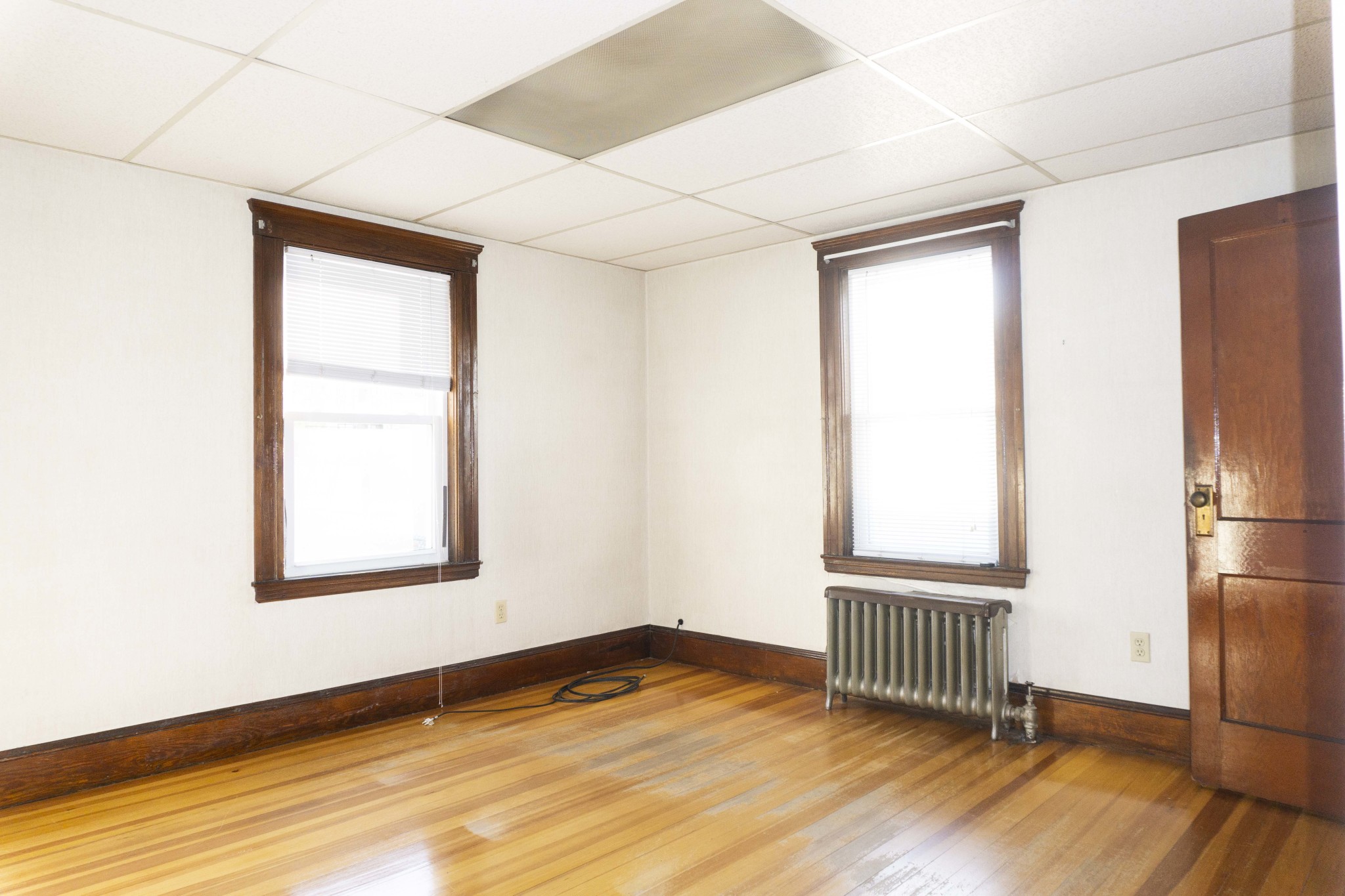 3 bed, 1 bath apartment for rent at 474 Western Ave Unit 1, Brighton — photo 4 of 13