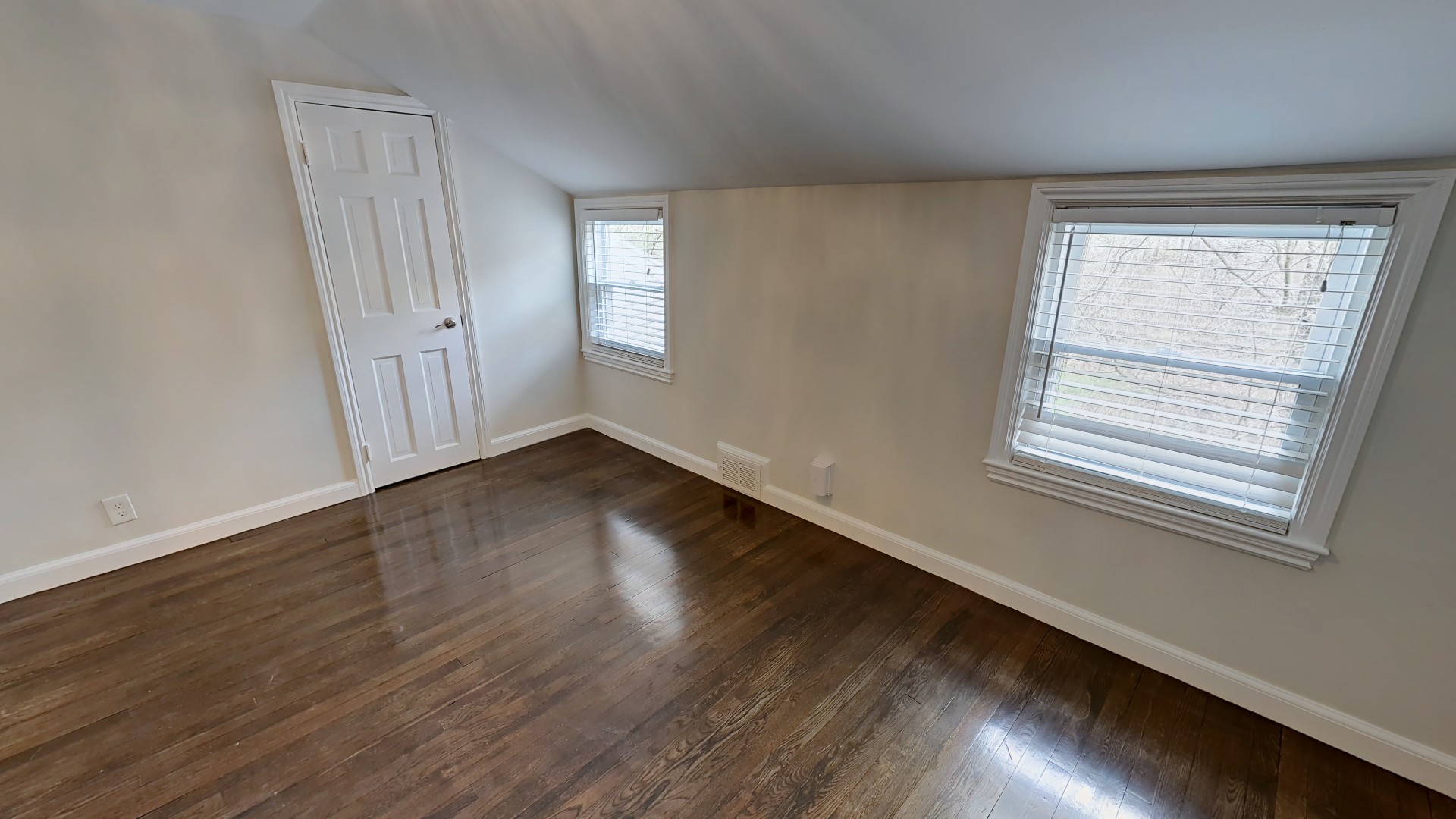 6 bed, 3 bath apartment for rent at 23 Drew Rd, Chestnut Hill — photo 12 of 17