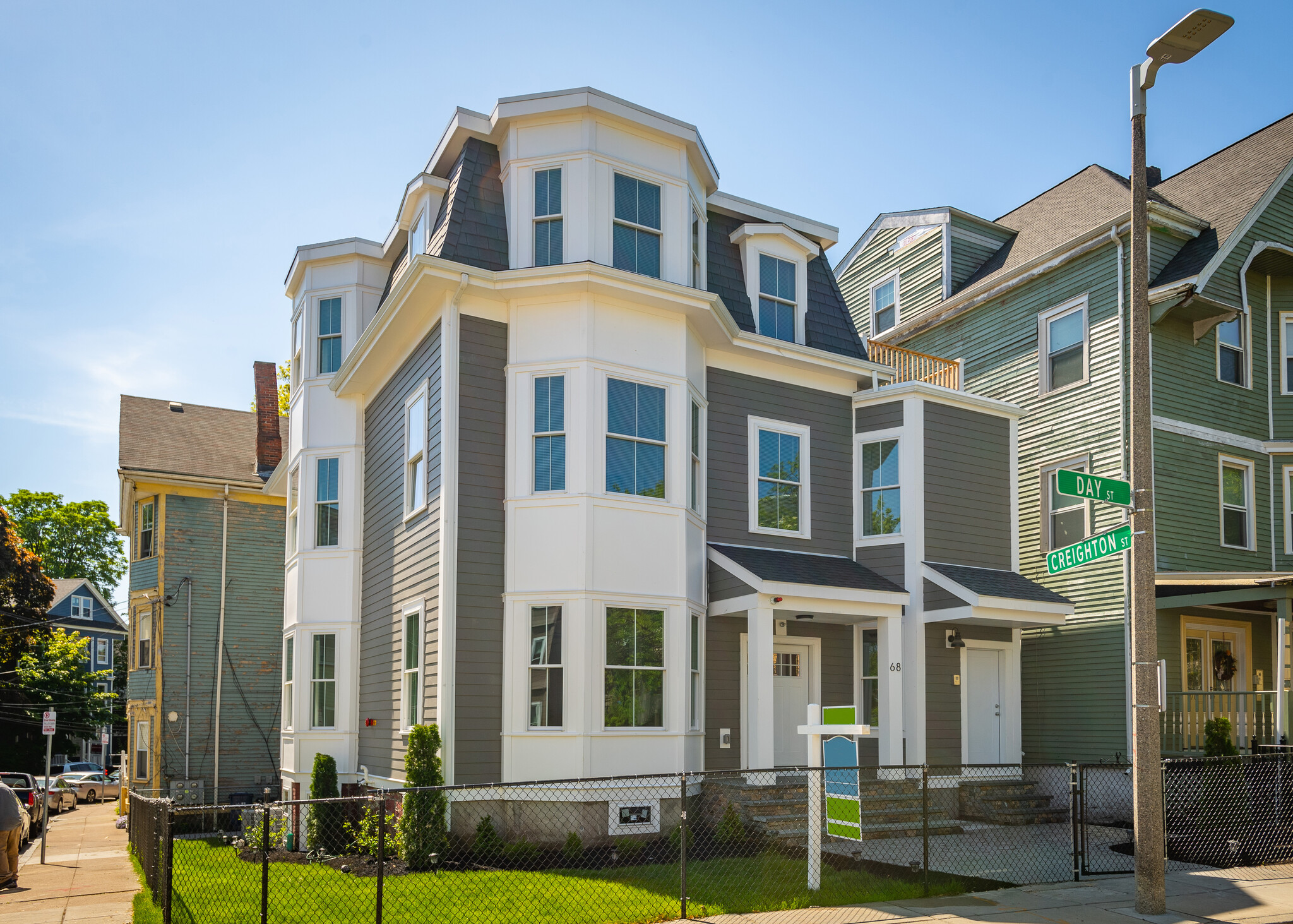 3 bed, 2 bath apartment for rent at 68 Day St Unit 3, Jamaica Plain — photo 2 of 12