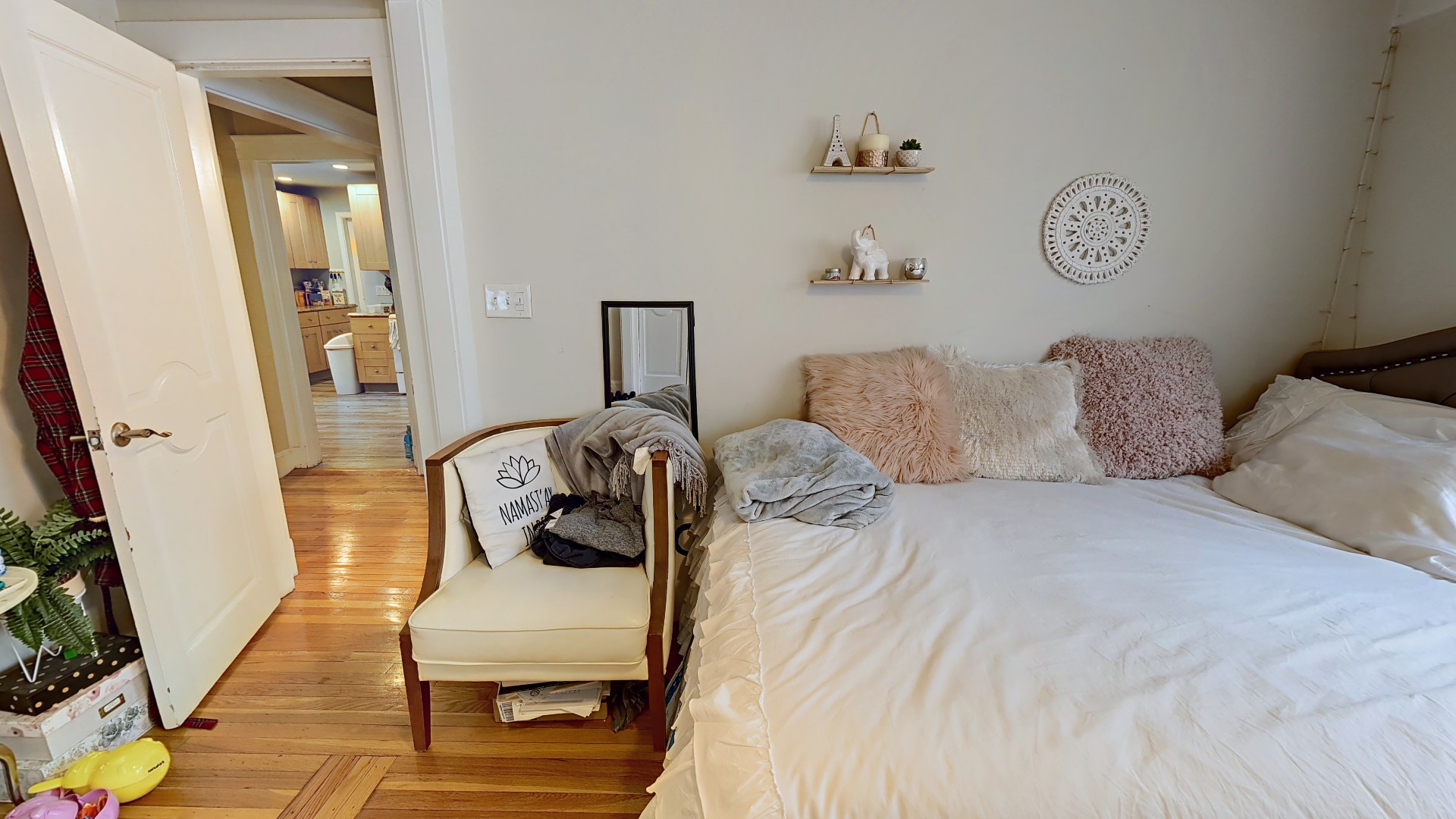 4 bed, 2 bath apartment for rent at 226 Washington St Unit 1, Brighton — photo 8 of 24