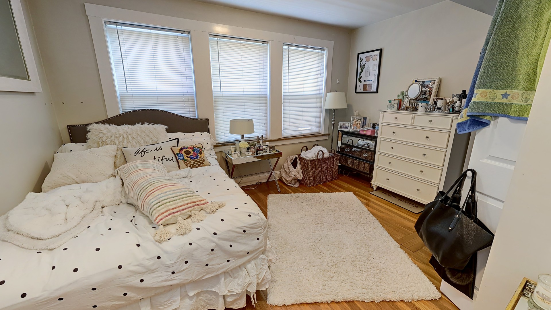 4 bed, 2 bath apartment for rent at 226 Washington St Unit 1, Brighton — photo 15 of 24