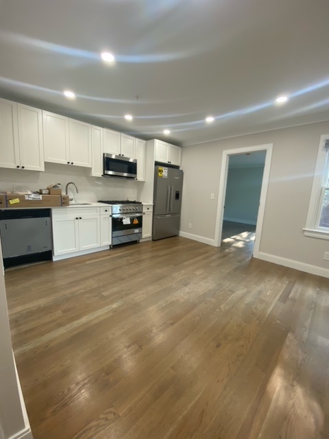 12 Lopez Ave, Harvard Square