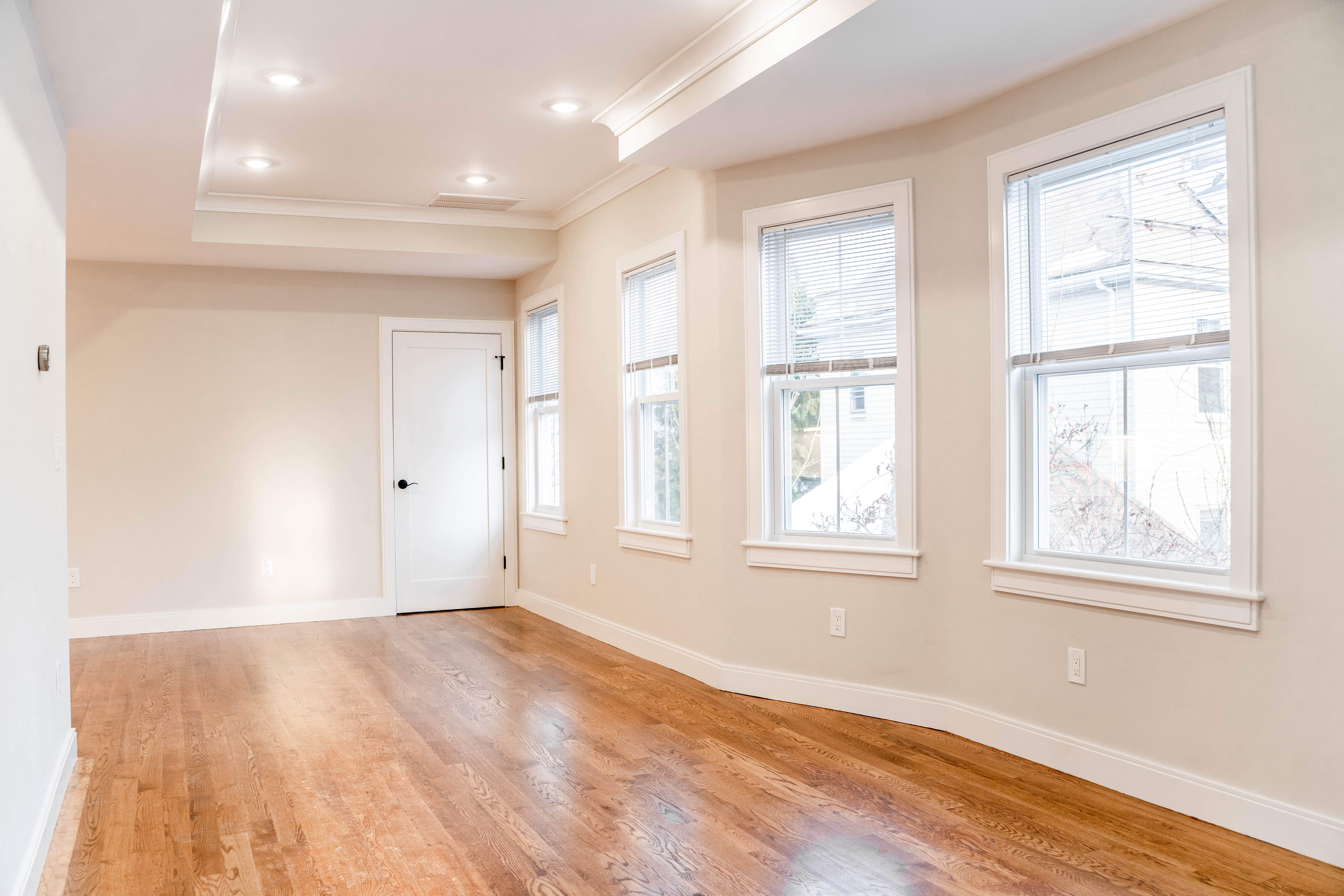 5 bed, 2 bath apartment for rent at 11 Falkland St Unit 3, Brighton — photo 12 of 28