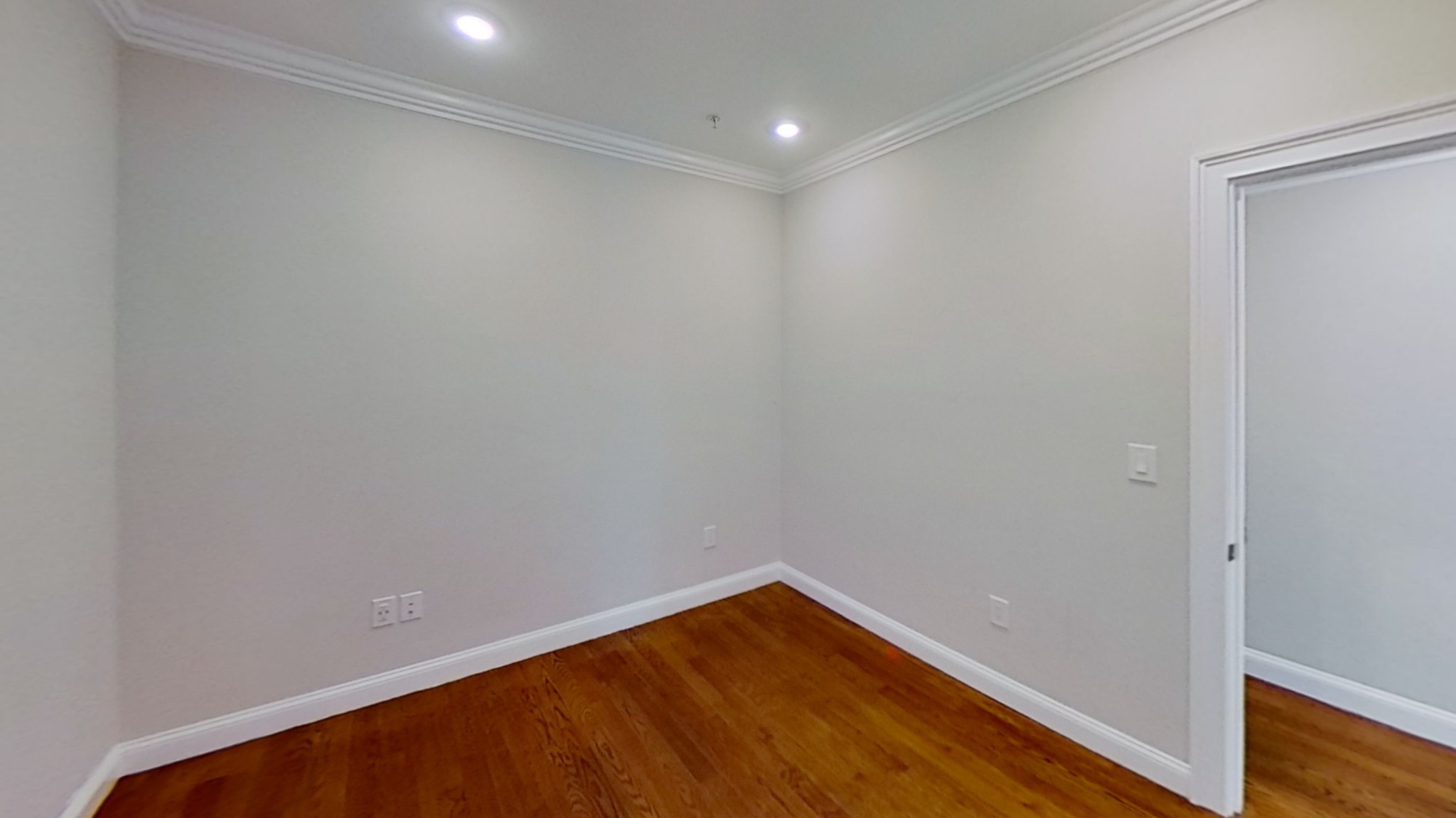 36 Monmouth St, East Boston