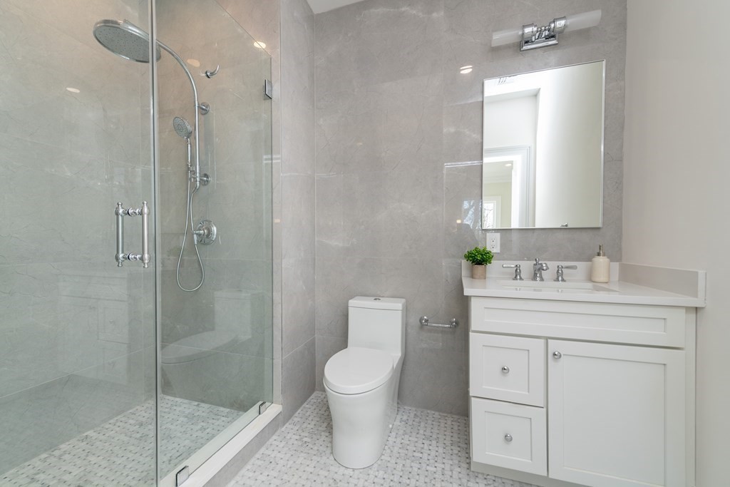 106 Forest Hills St, Jamaica Plain