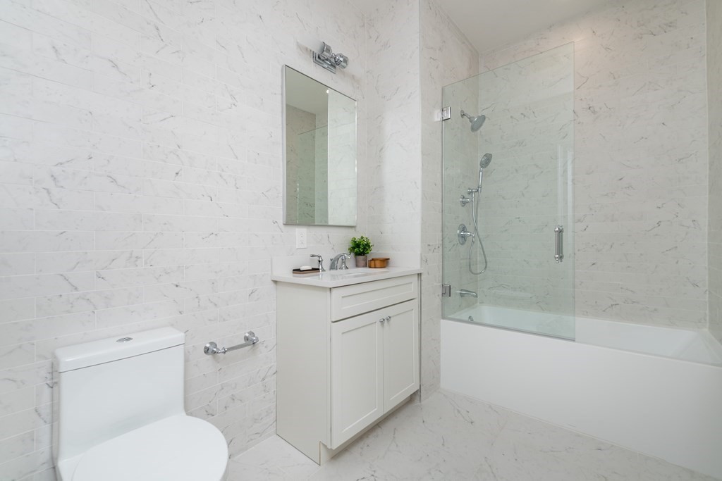 106 Forest Hills St, Jamaica Plain