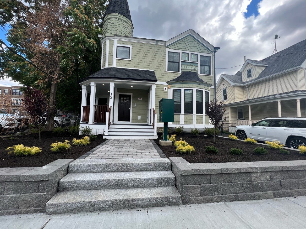 12 Reedsdale St, Allston