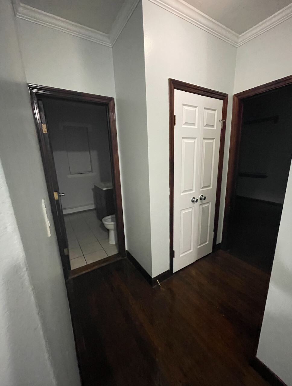 435 Walnut Ave, Roxbury