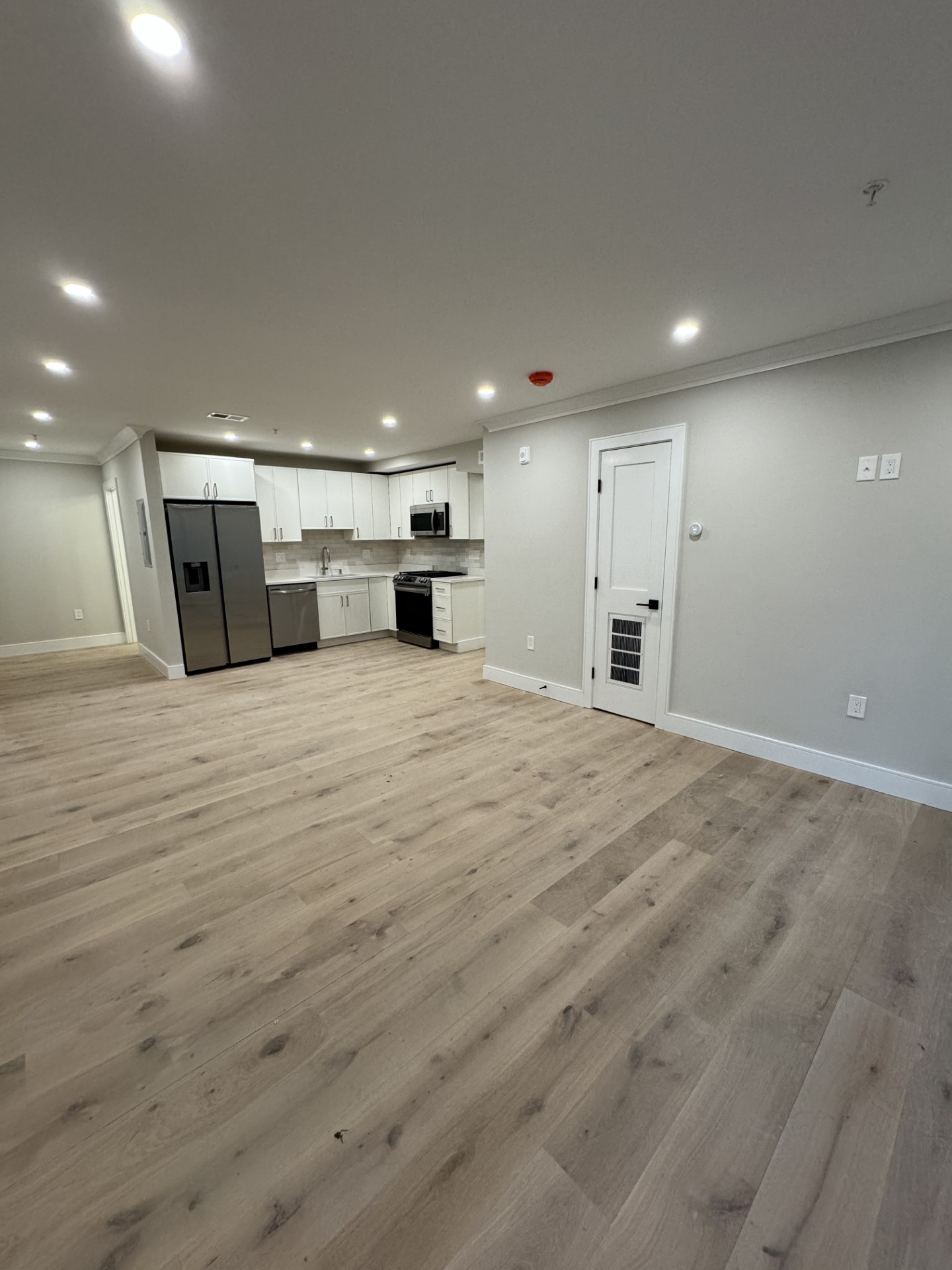 9 Everett St, Allston