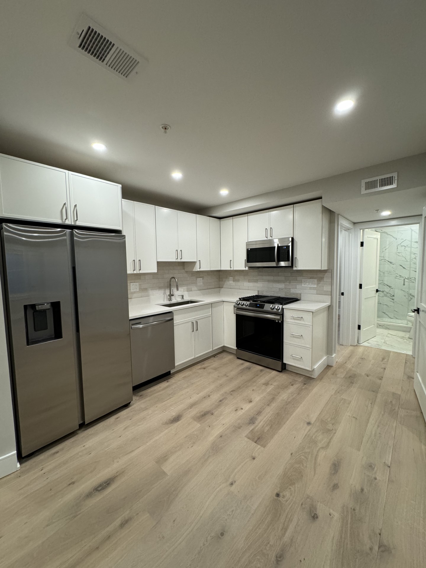 9 Everett St, Allston