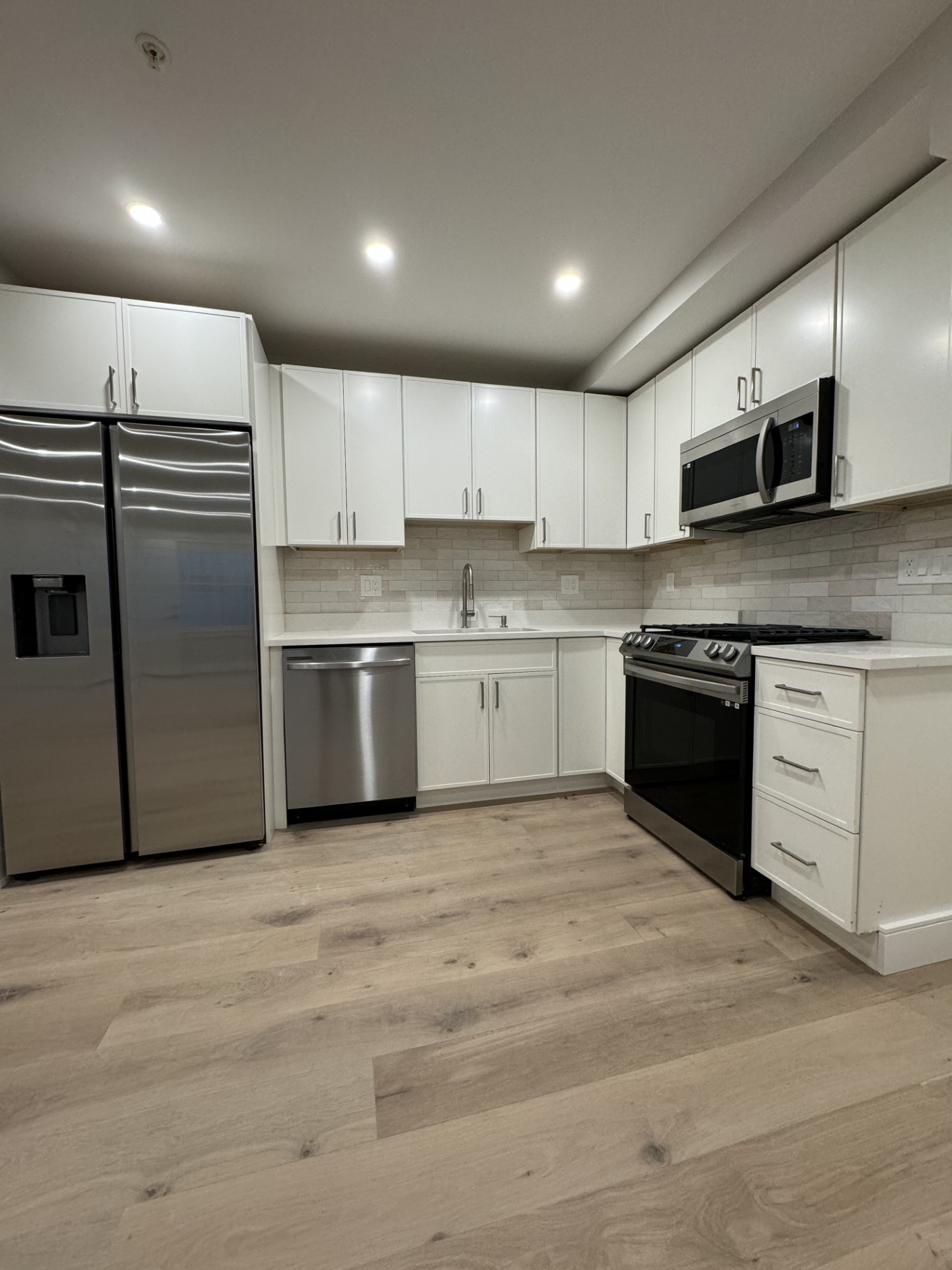 9 Everett St, Allston