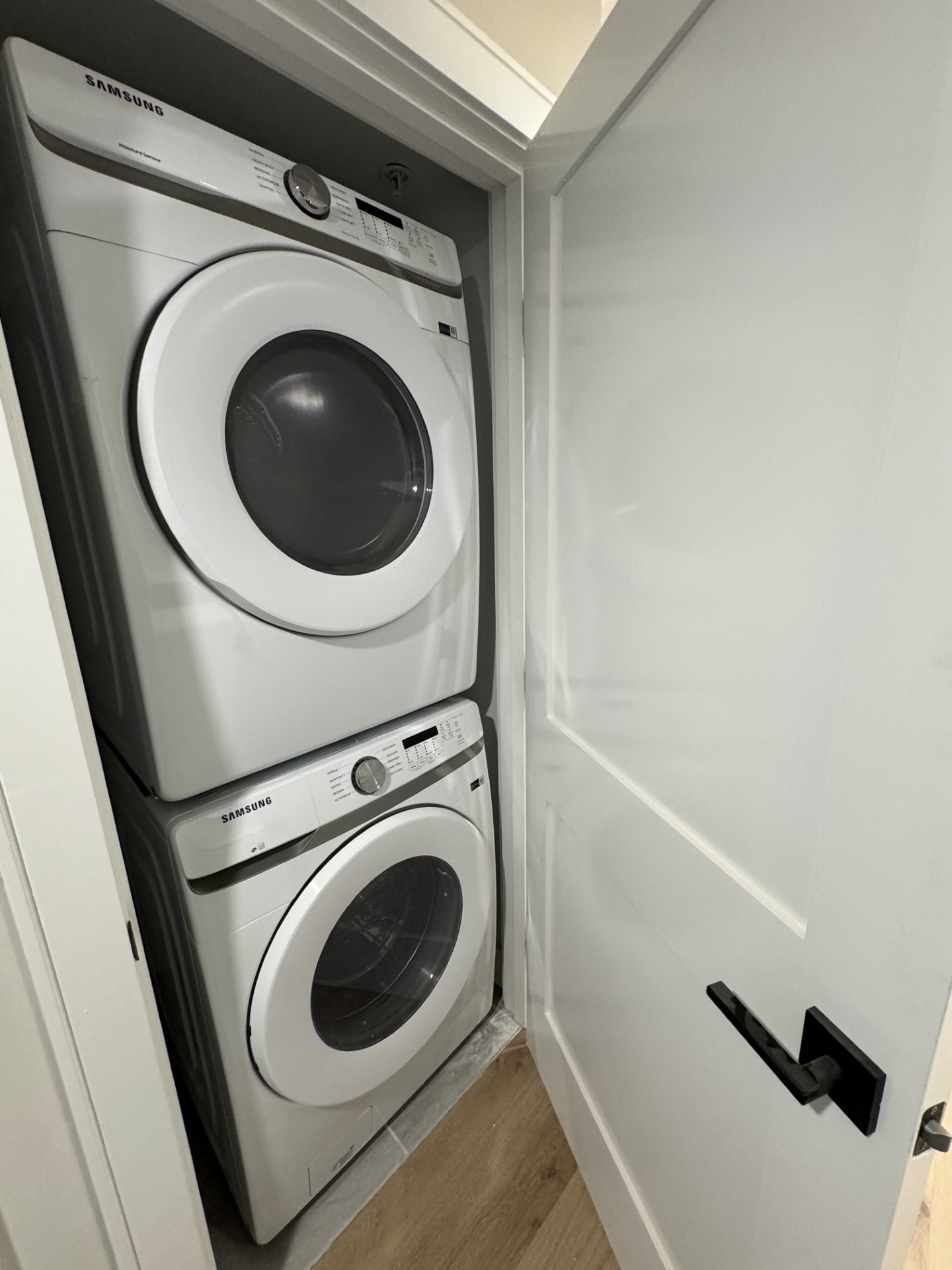 9 Everett Sq, Allston